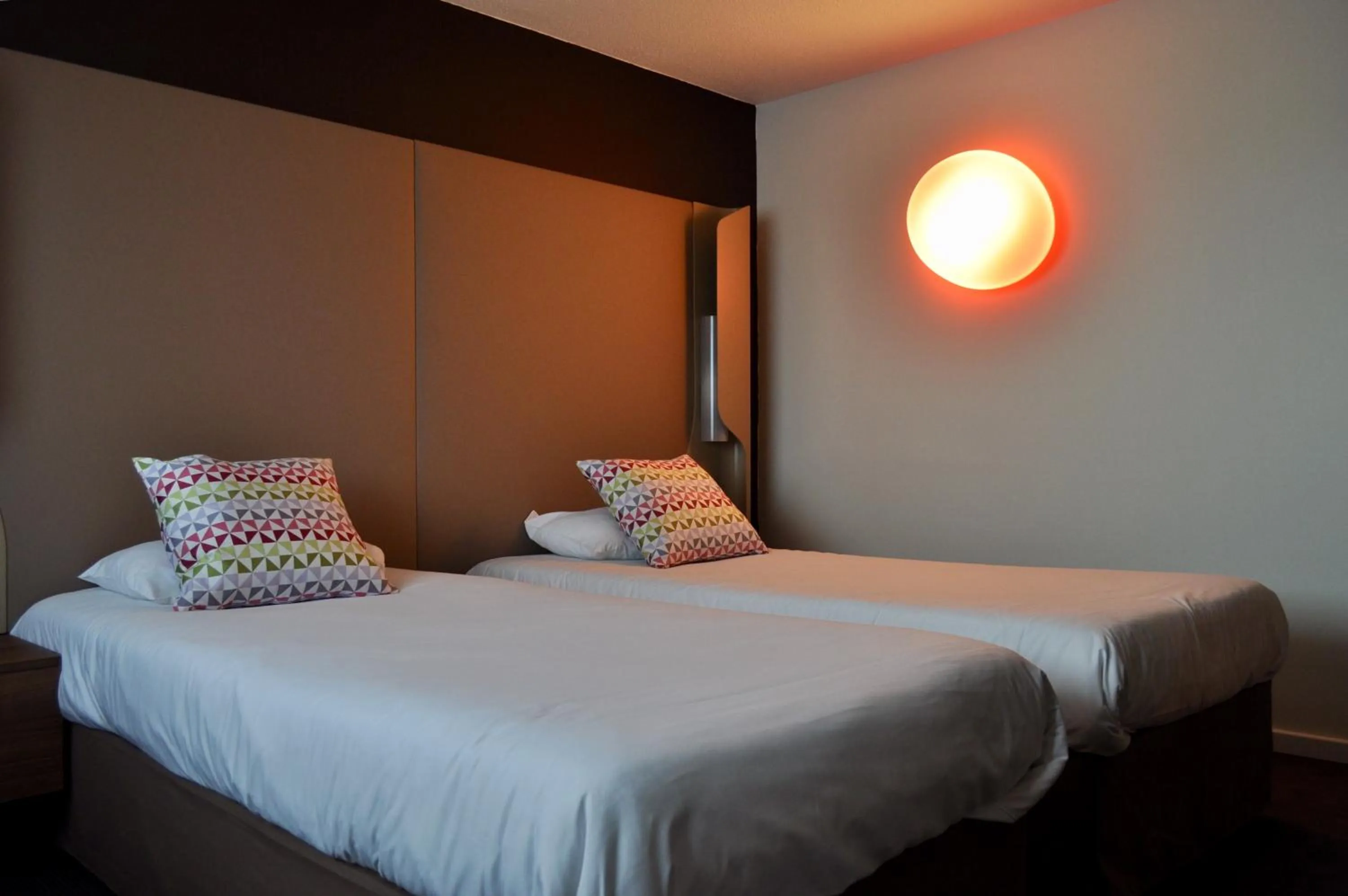 Bed in Campanile SETE - Balaruc