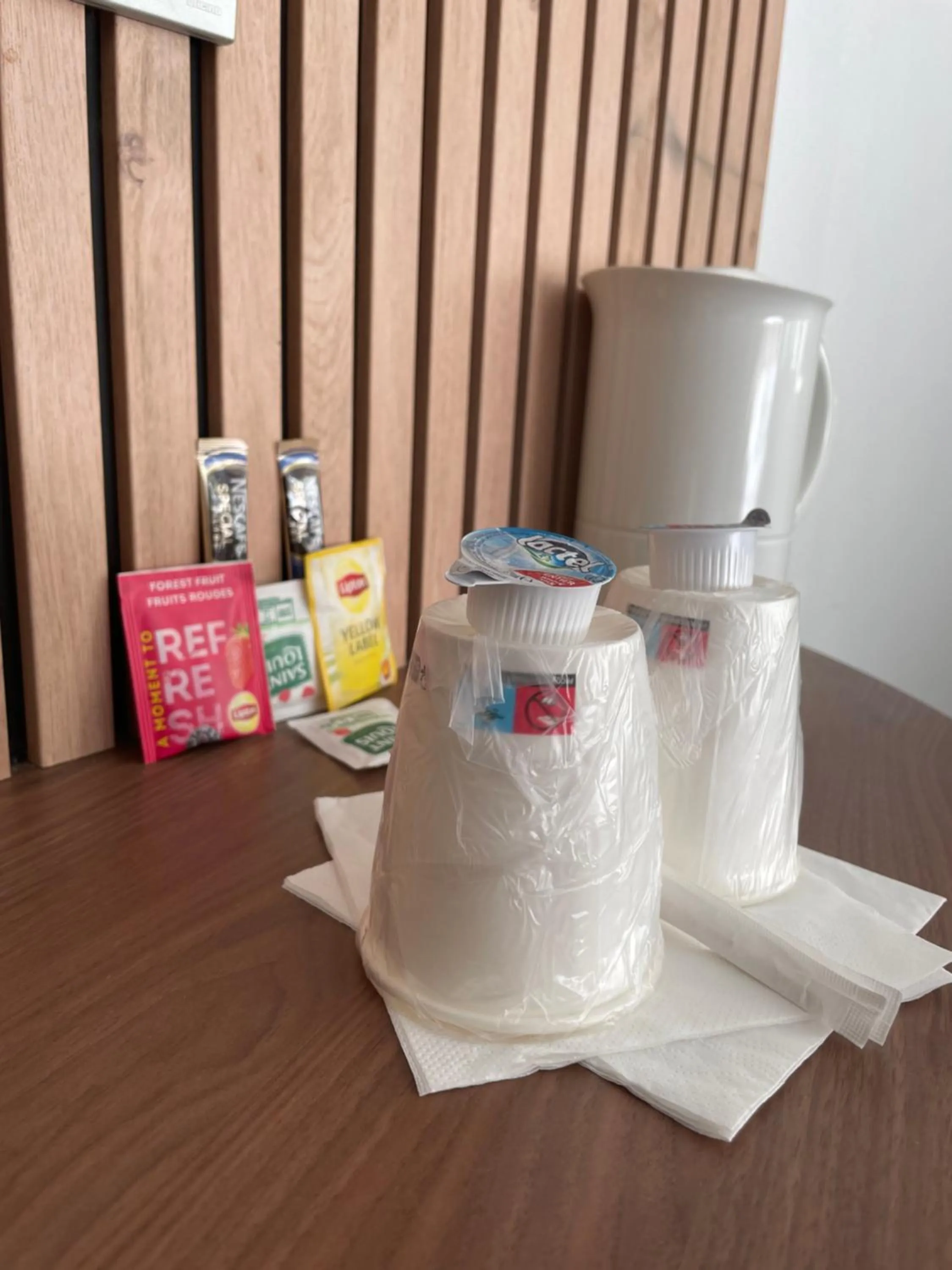 Coffee/tea facilities in Campanile Troyes Sud - Buchères