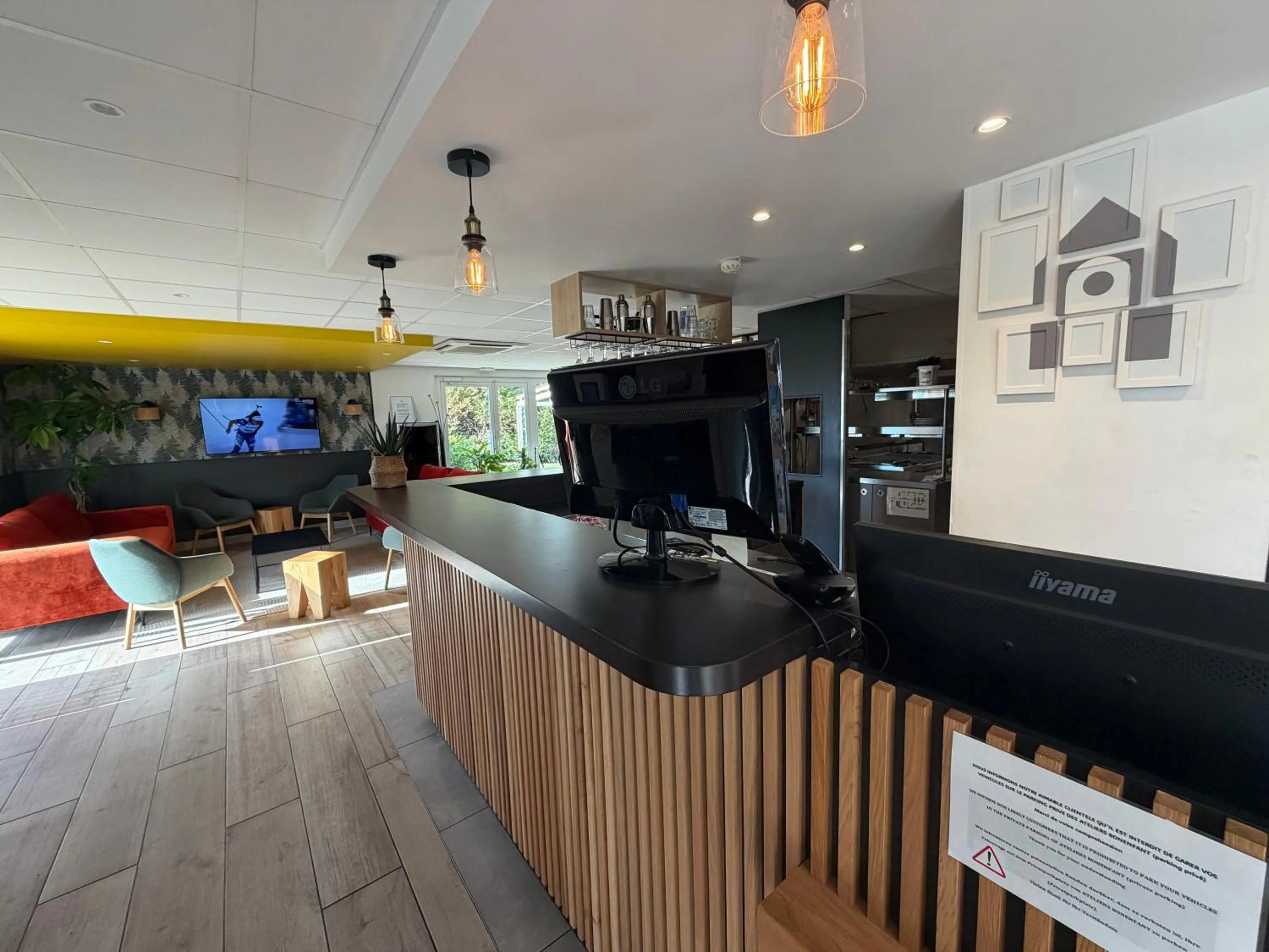 Property building in Campanile Troyes Sud - Buchères