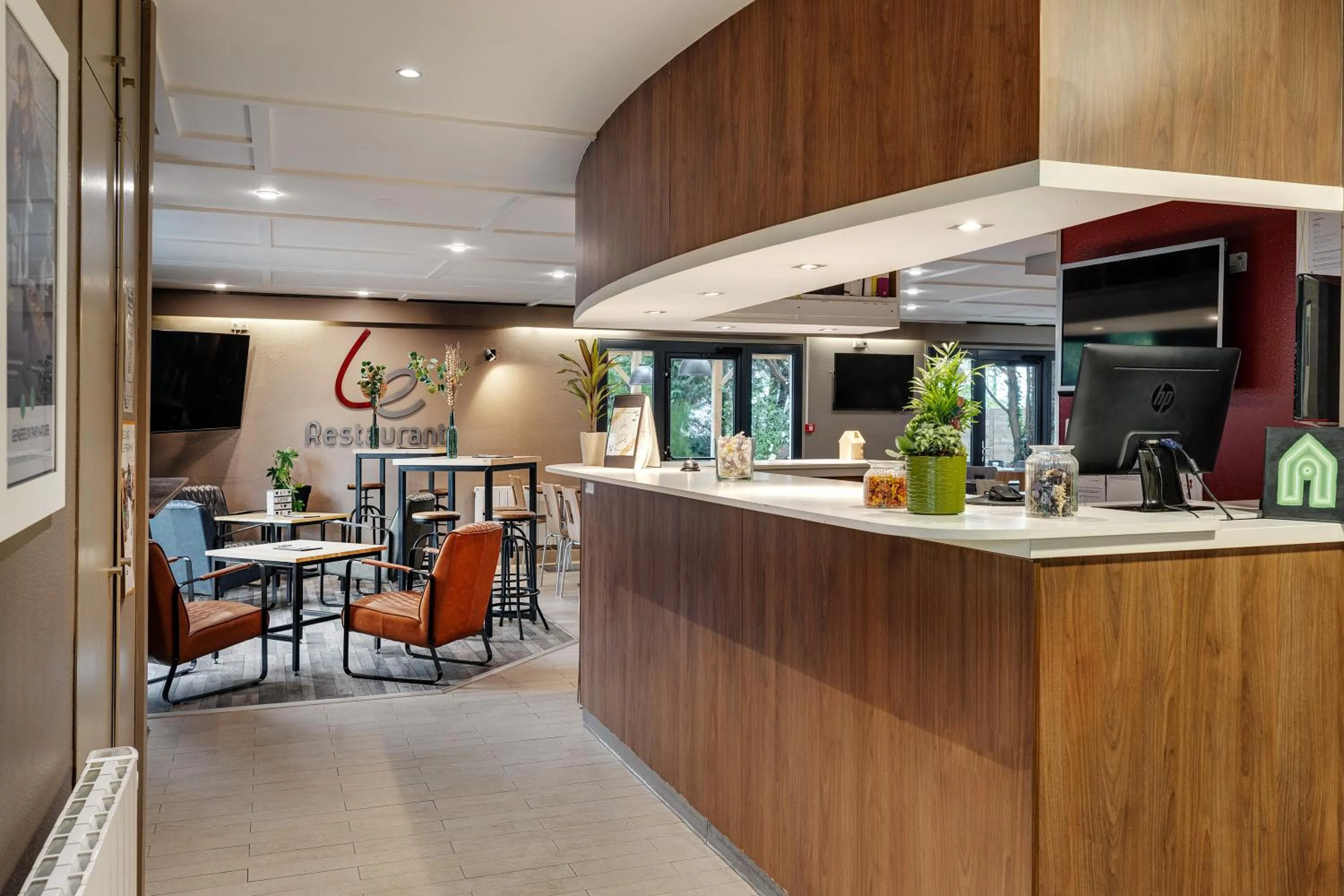 Lobby or reception in Campanile Béthune