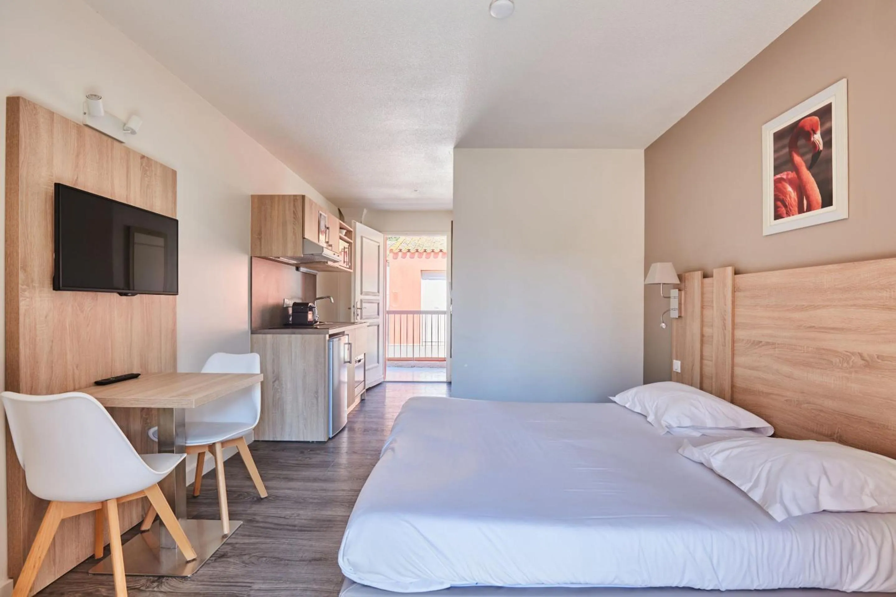 Bedroom, Bed in Résidence Odalys Le Village Camarguais Les Gardians