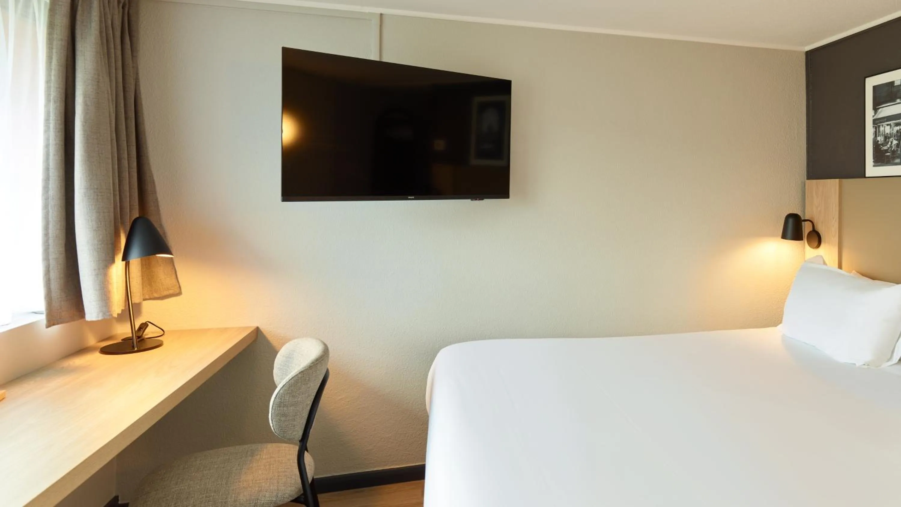 Bedroom, Bed in Campanile NATURE - Sannois Ermont