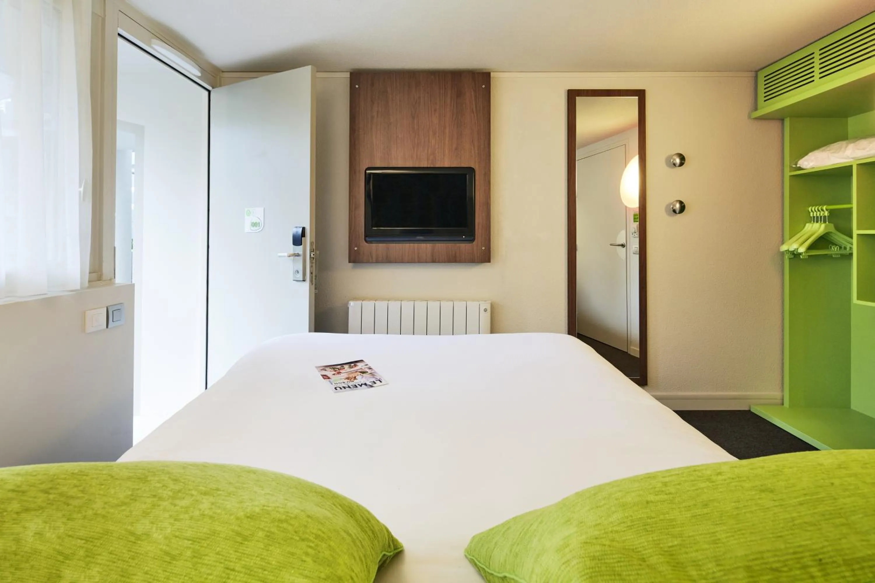 New Generation Double Room  in Campanile NATURE - Sannois Ermont