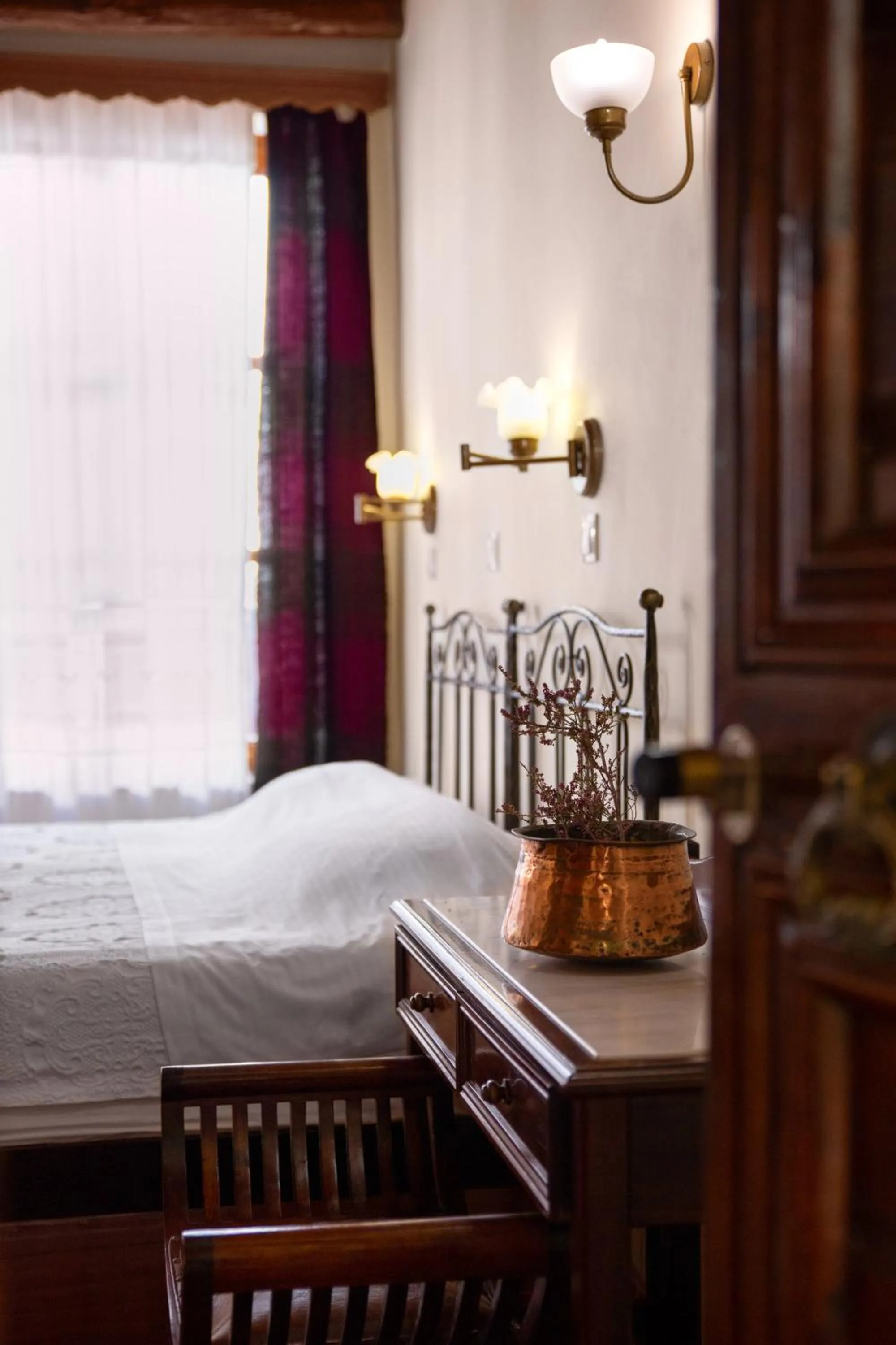 Decorative detail, Bed in Veneto Boutique Hotel