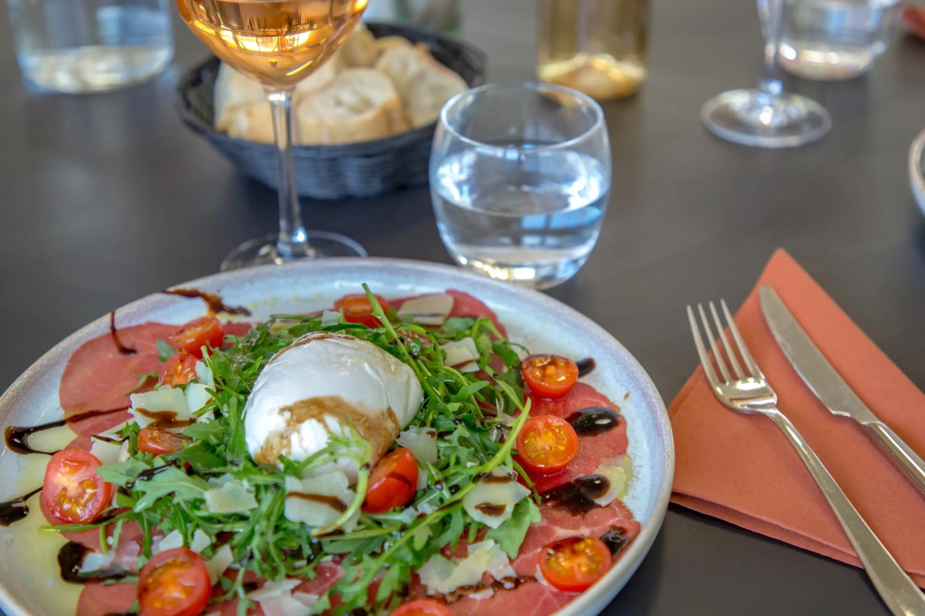 Restaurant/places to eat in KYRIAD MARSEILLE EST - Aubagne Gémenos