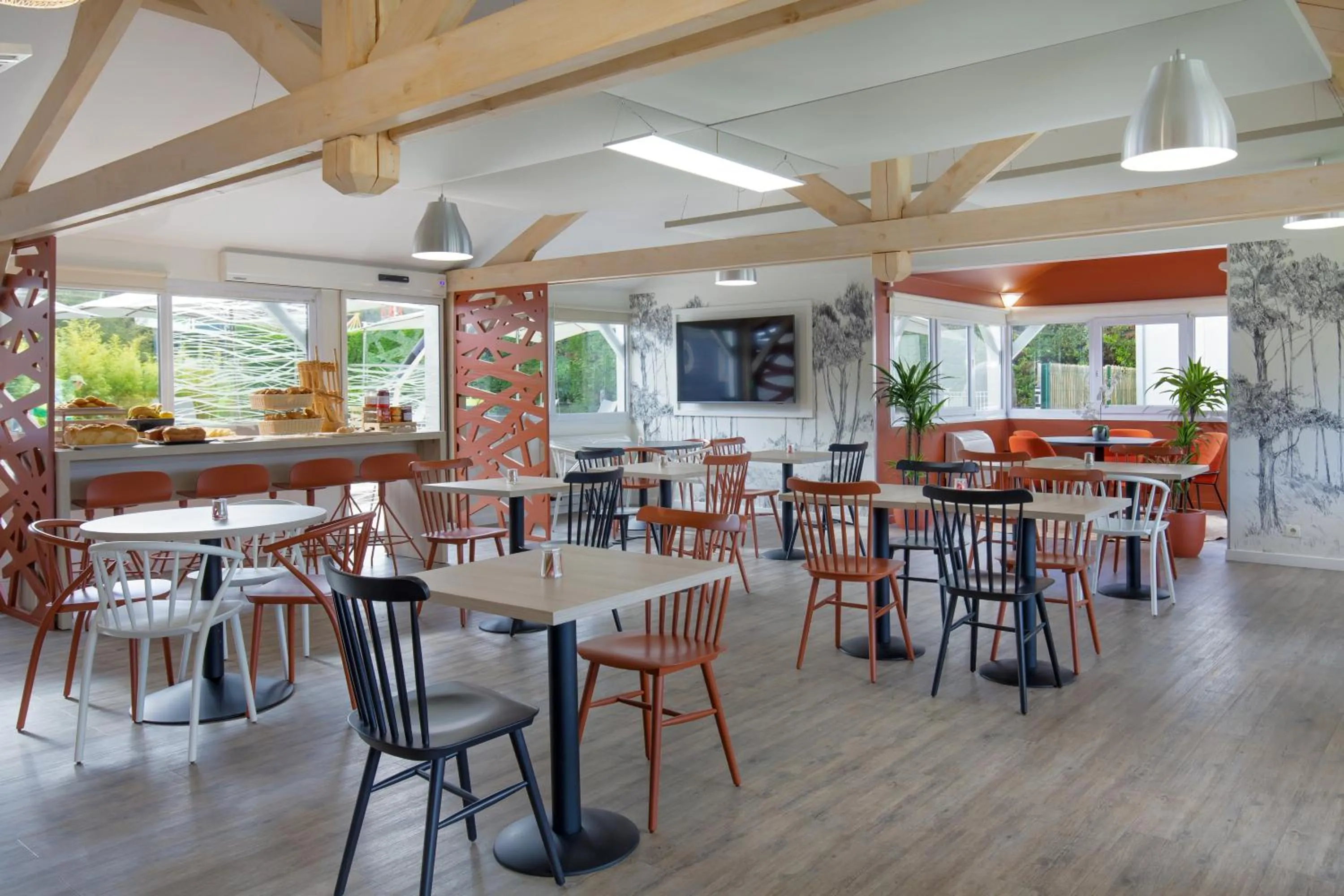 Restaurant/places to eat in KYRIAD MARSEILLE EST - Aubagne Gémenos