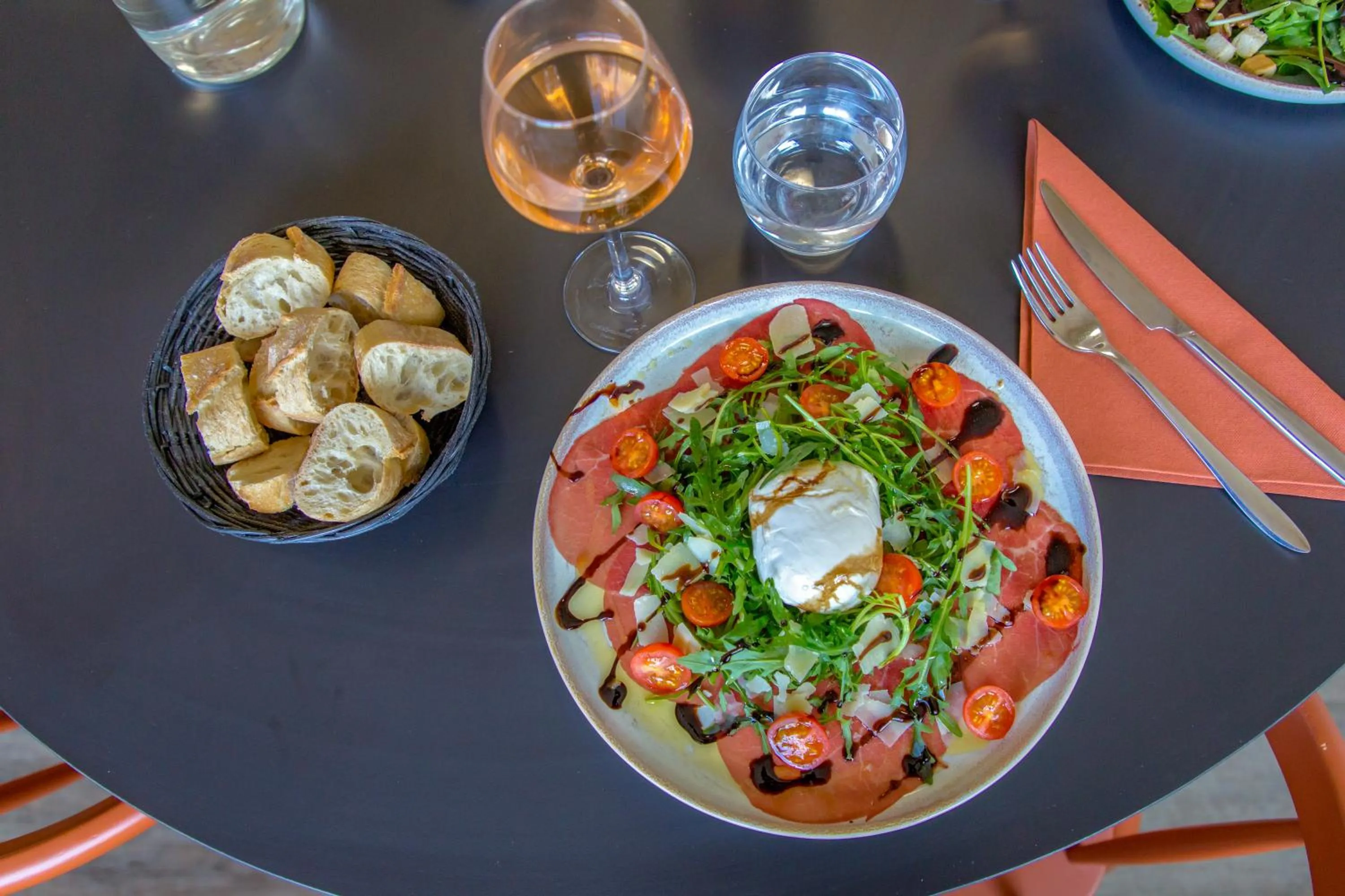 Restaurant/places to eat in KYRIAD MARSEILLE EST - Aubagne Gémenos