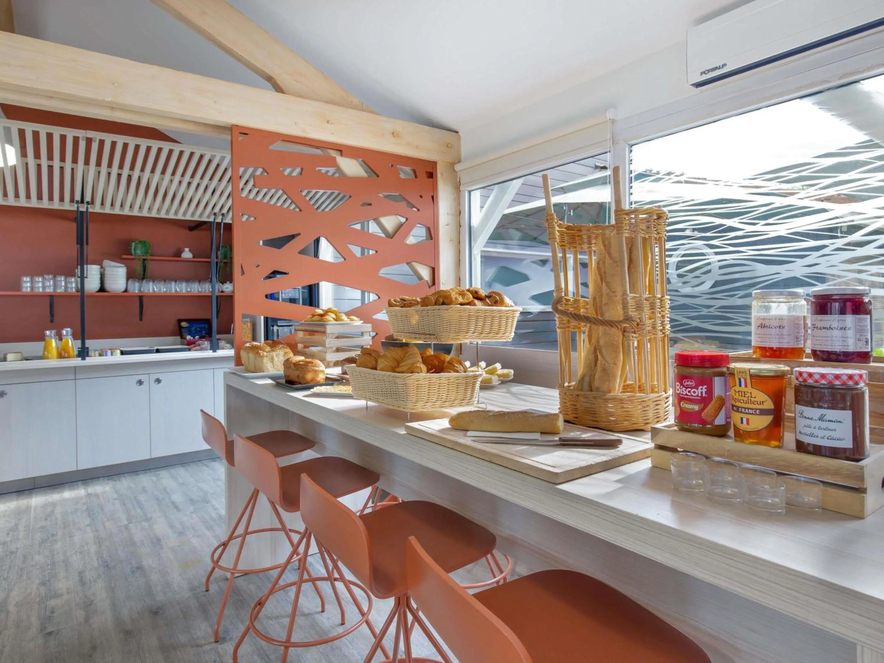 Breakfast in ibis Styles Aubagne Gemenos