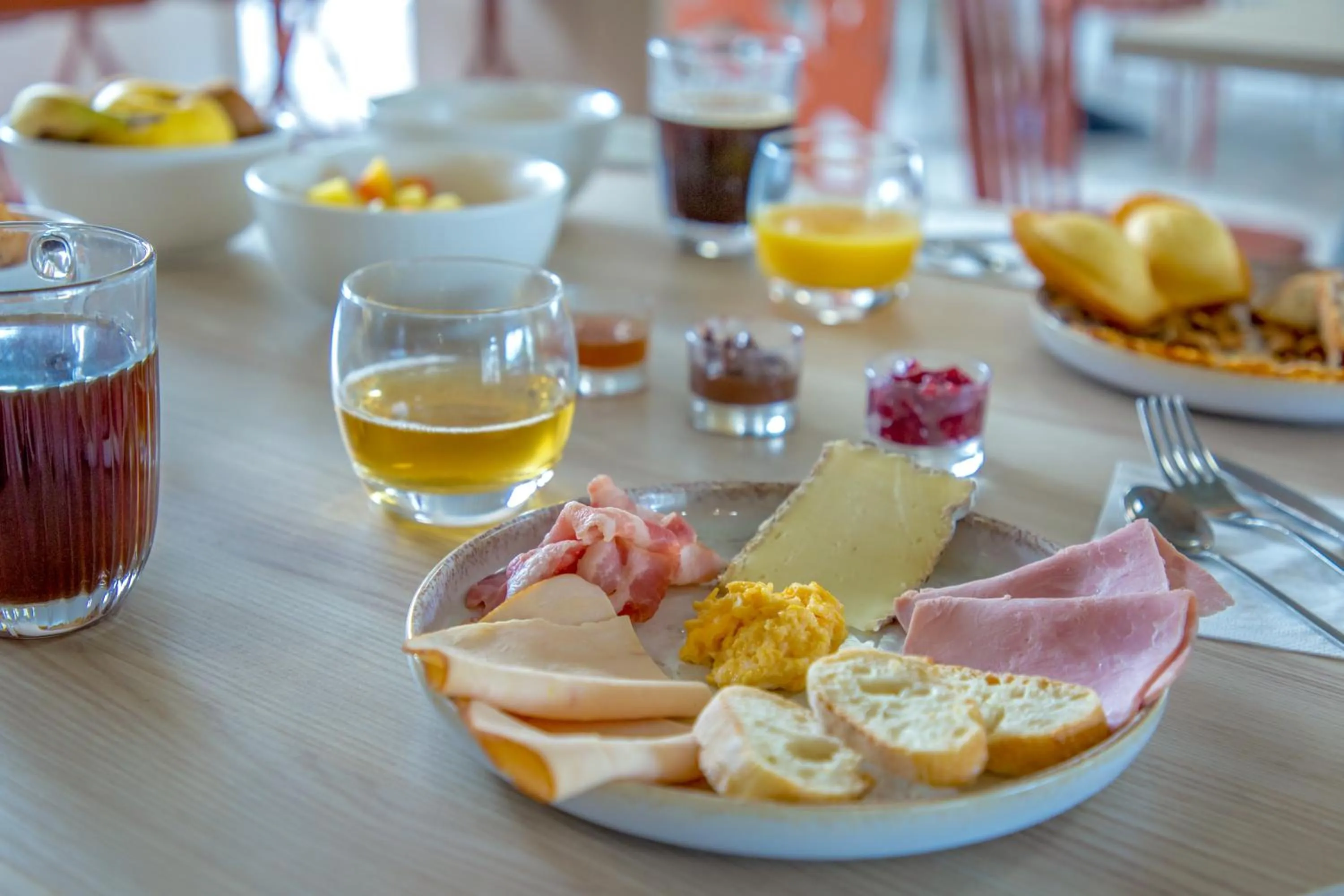 Breakfast in KYRIAD MARSEILLE EST - Aubagne Gémenos