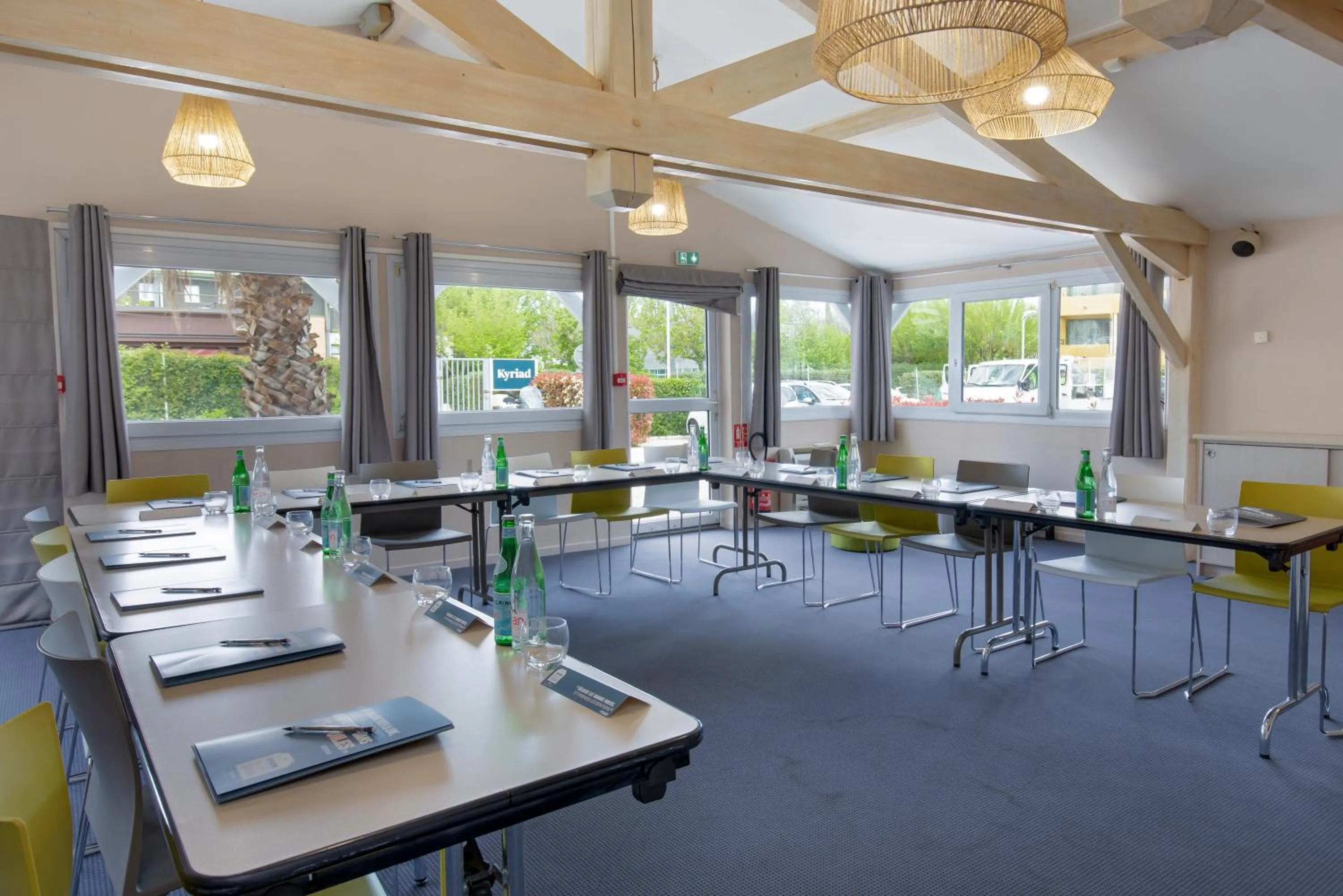 Meeting/conference room in KYRIAD MARSEILLE EST - Aubagne Gémenos