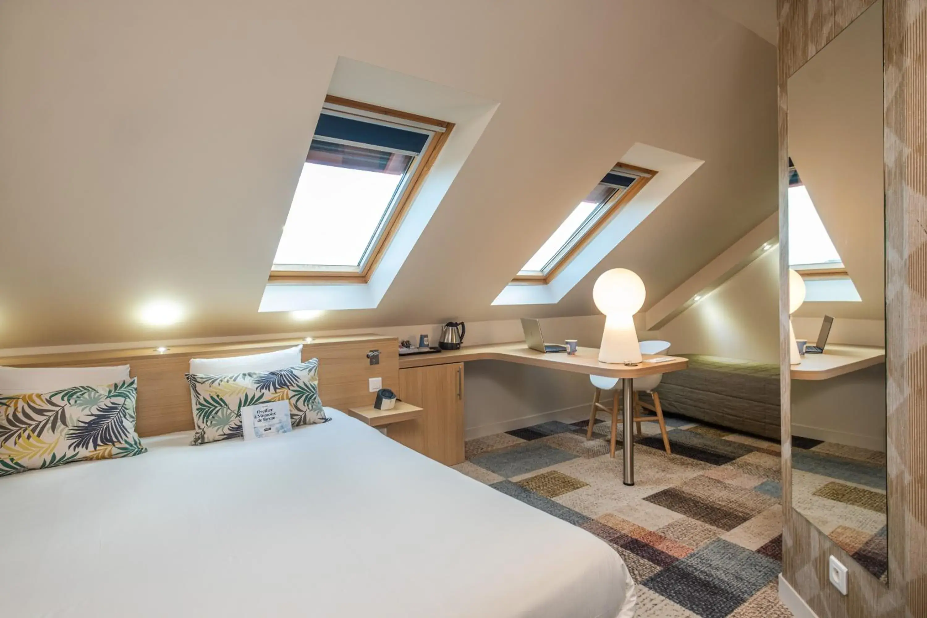 Triple Superior Room in Kyriad Le Mans Est Triple Superior Room in Kyriad Le Mans Est