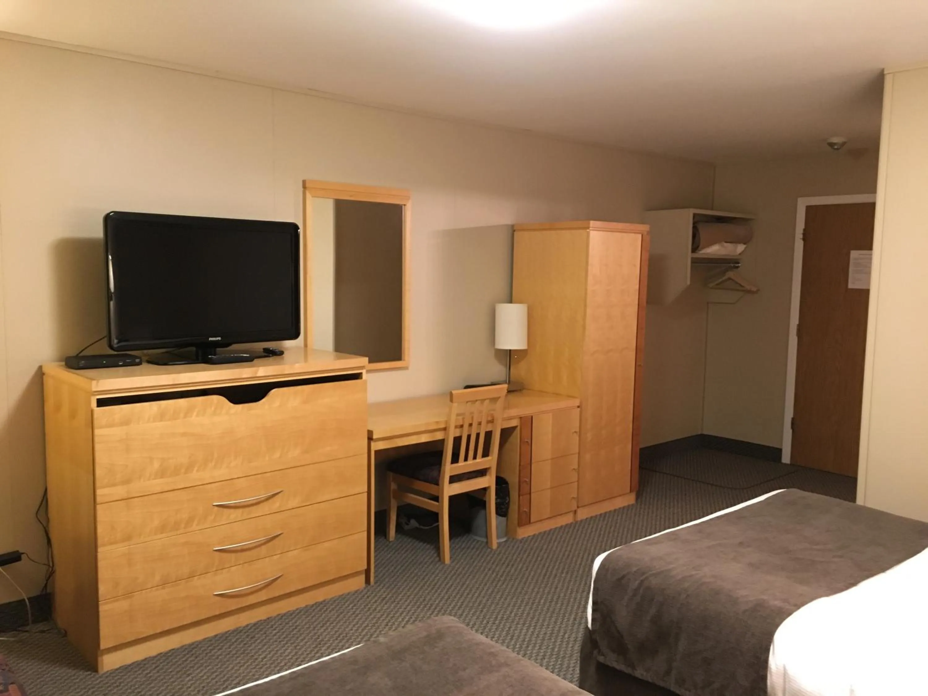 Bedroom, Bed in Altona Hotel