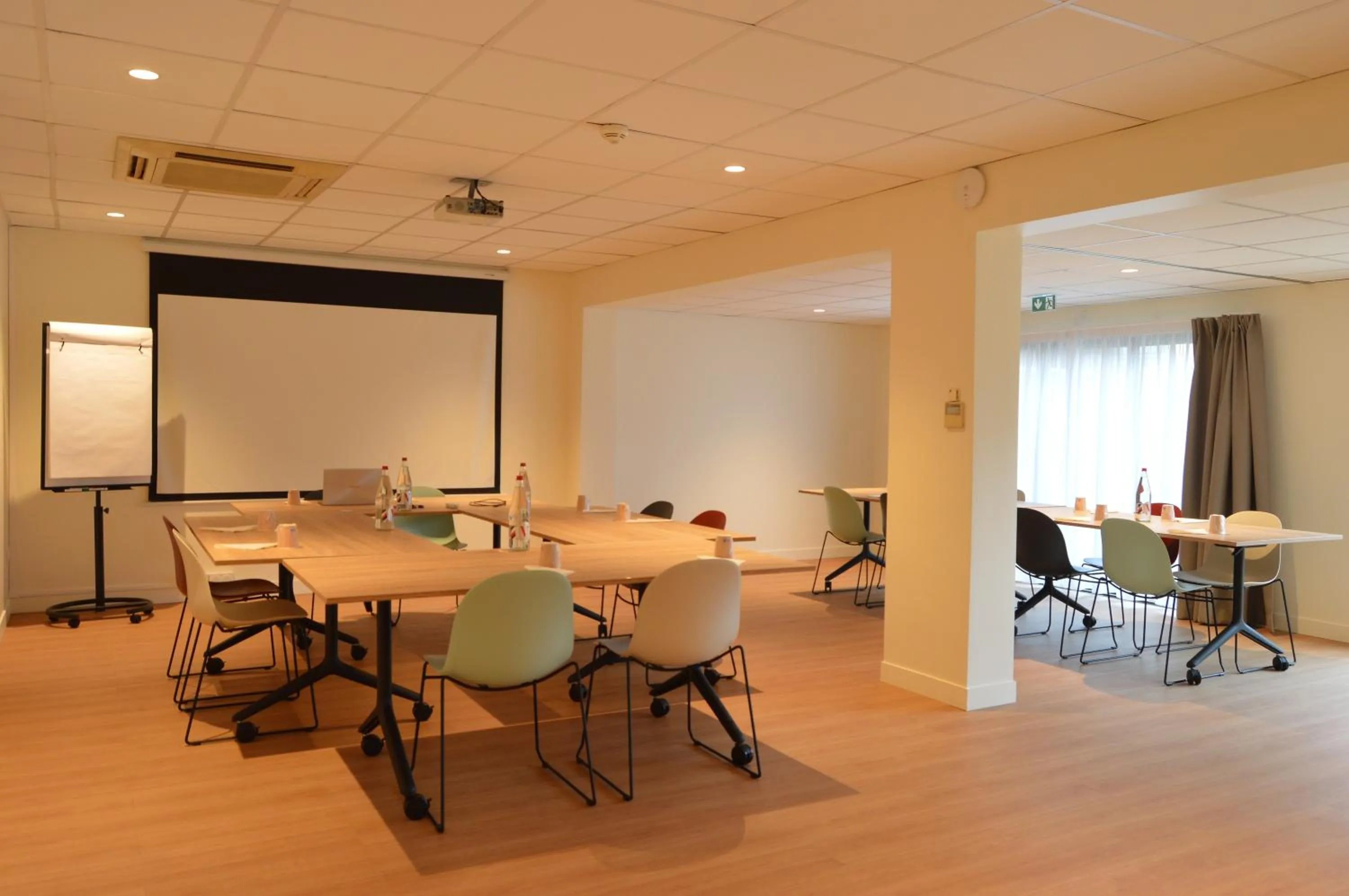 Meeting/conference room in Kyriad Argenteuil