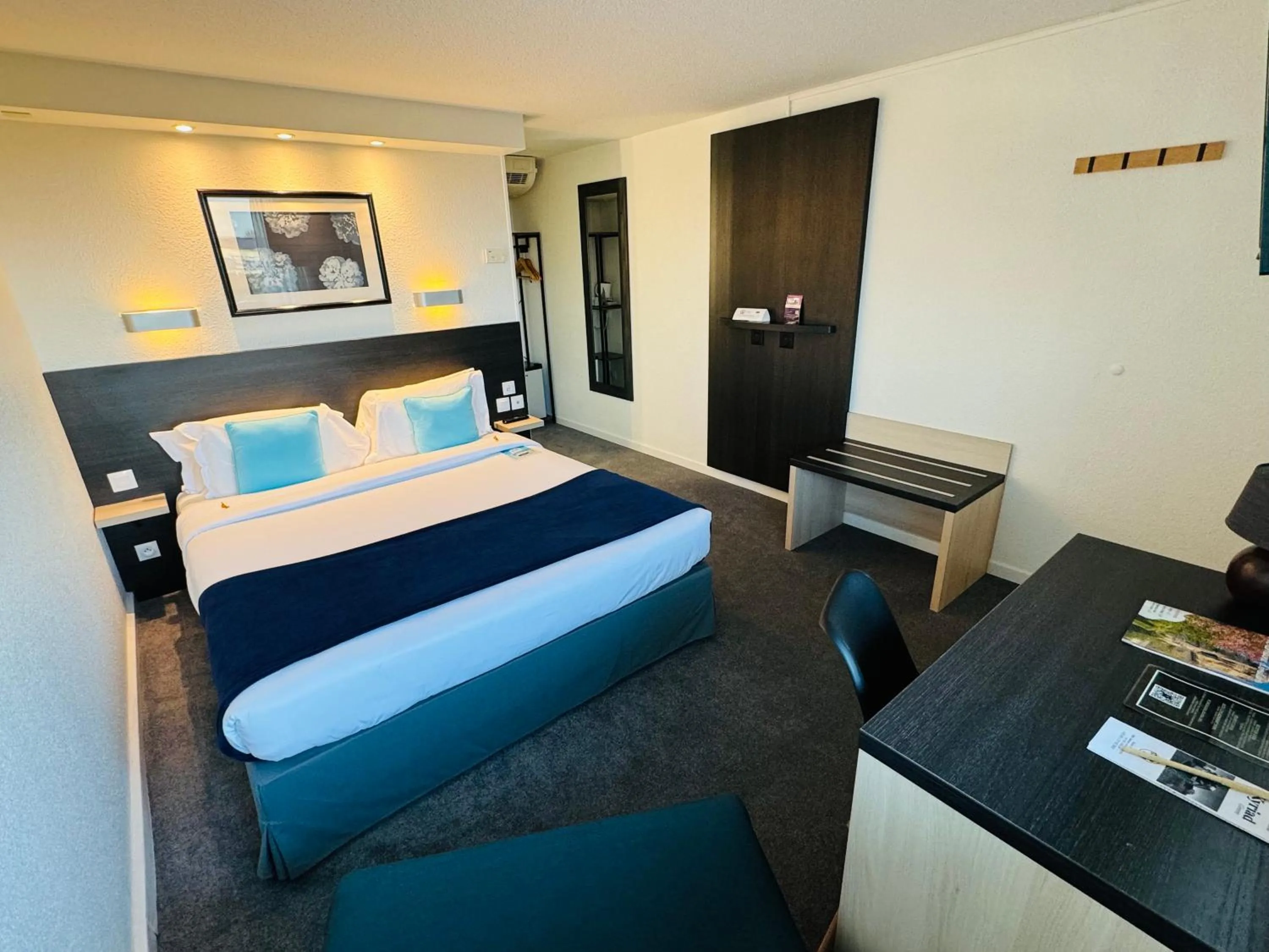 Bed in Kyriad Lisieux