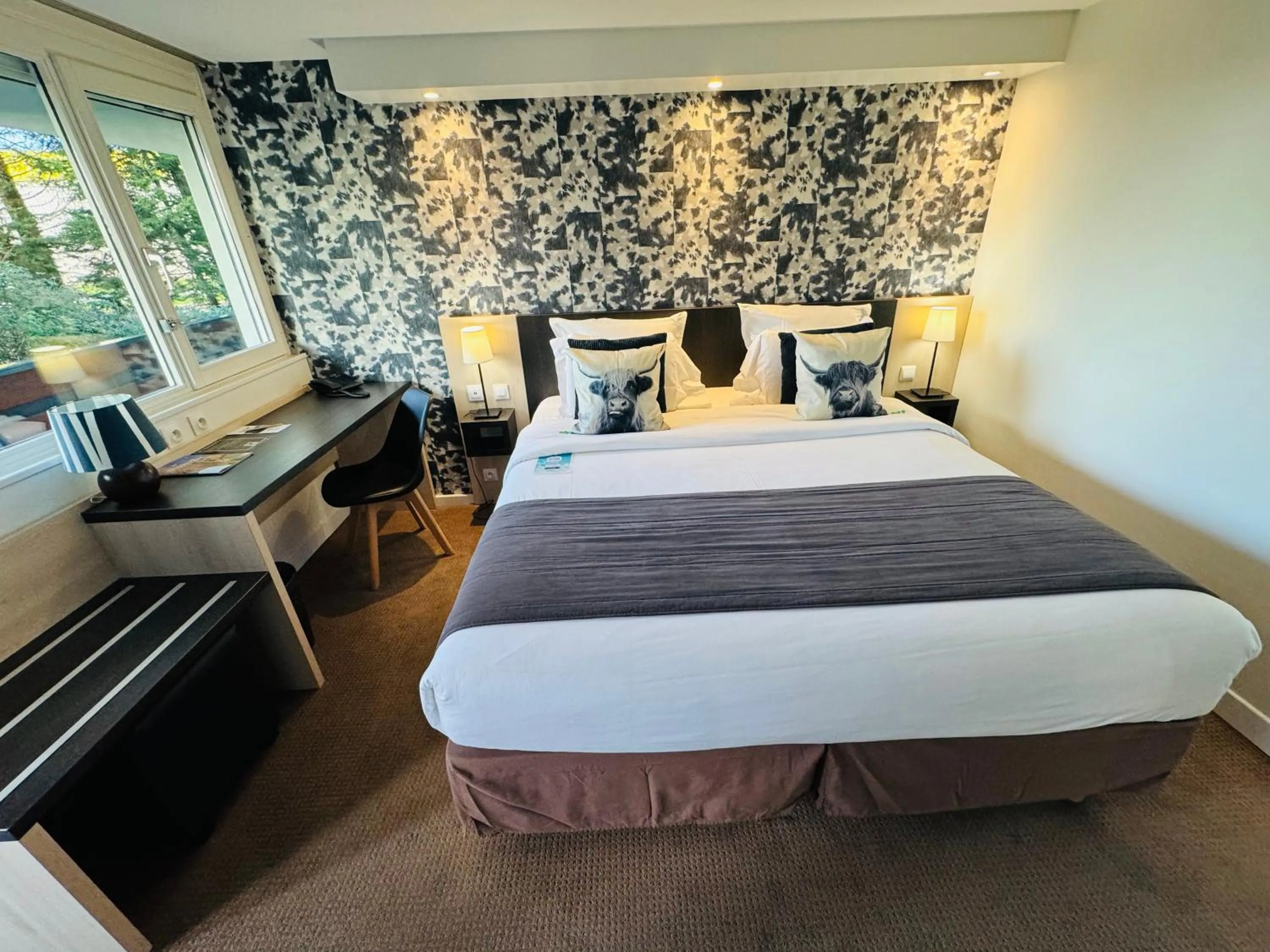 Bed in Kyriad Lisieux