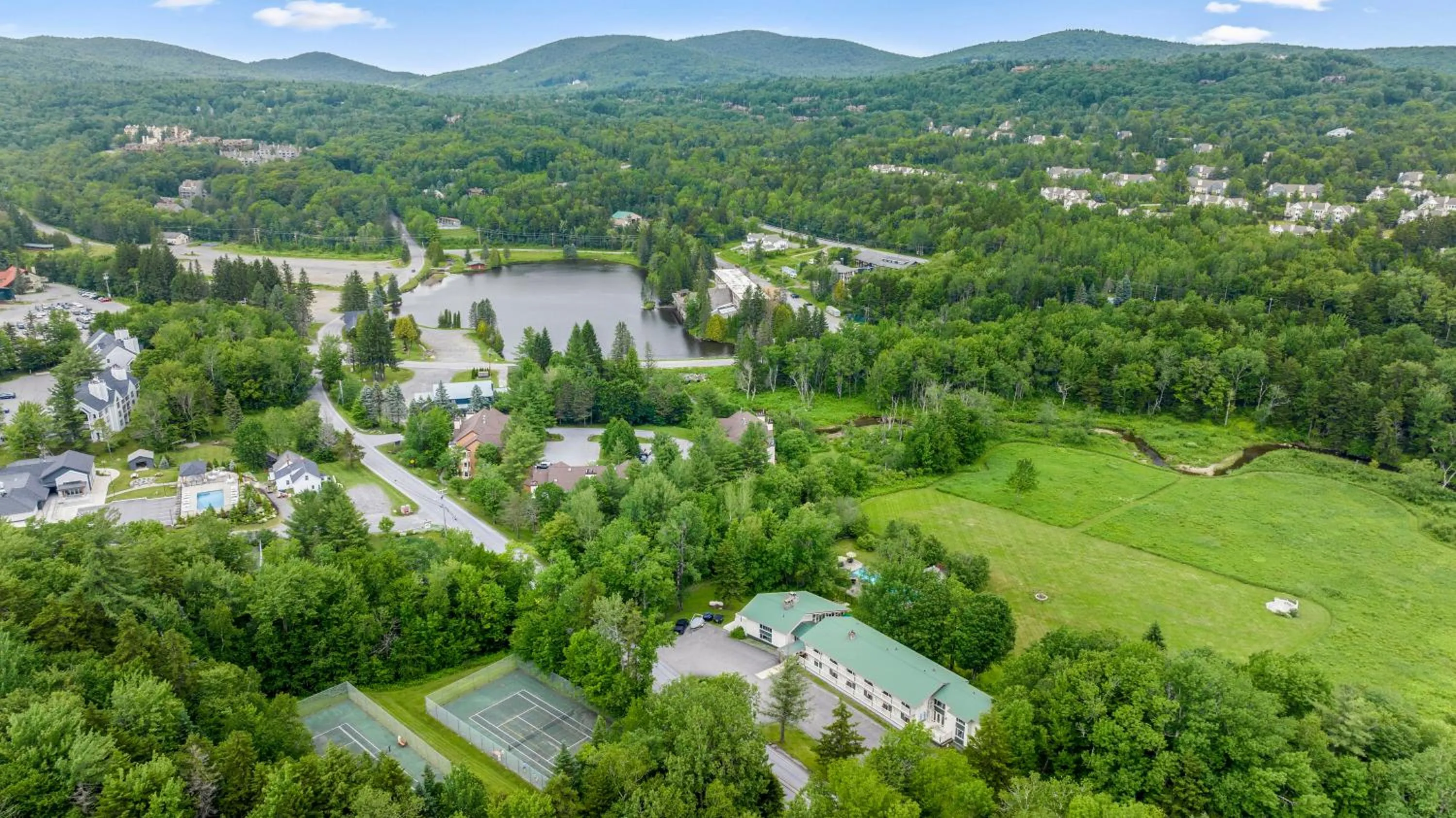 Natural landscape in Mountaineer Inn