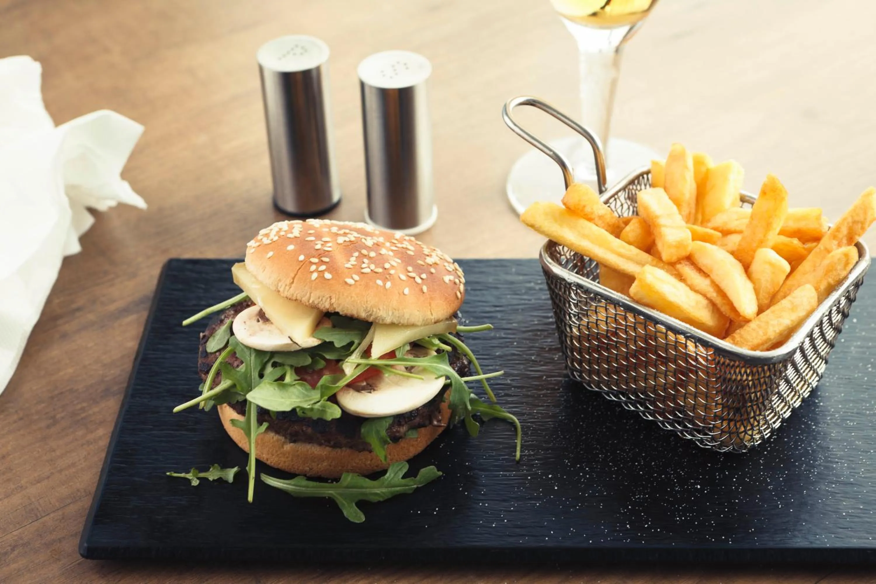 Restaurant/places to eat in Campanile NATURE - Lyon Est Bron Eurexpo