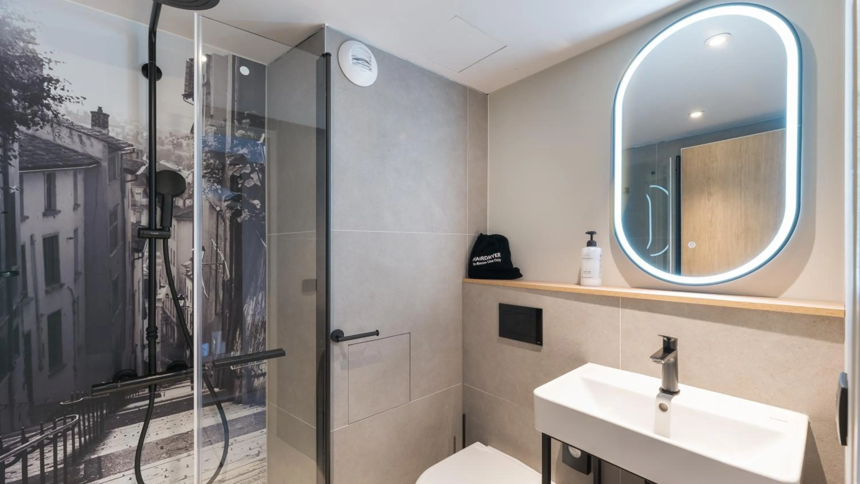 Campanile NATURE - Lyon Est Bron Eurexpo