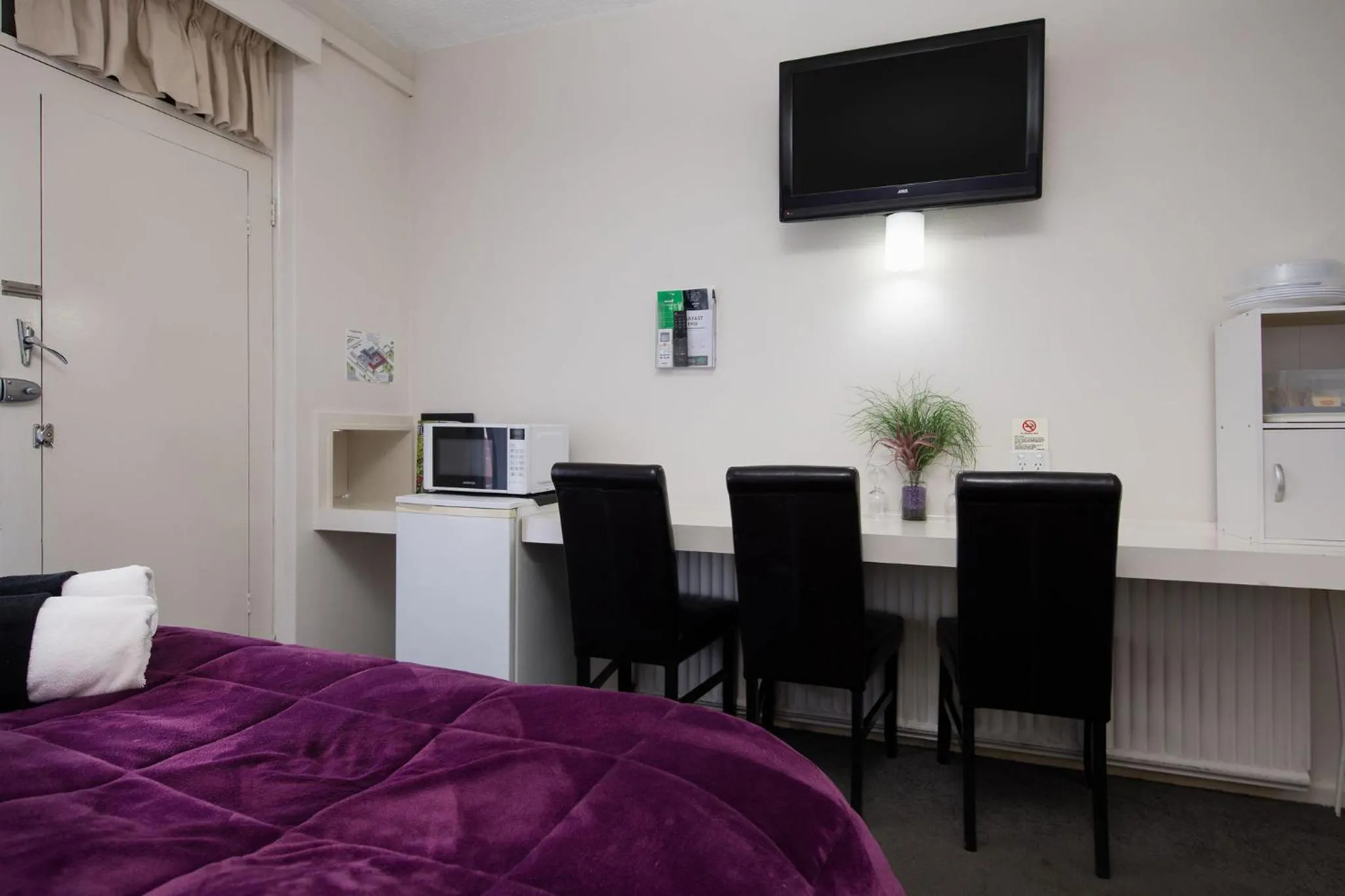 TV and multimedia, Bed in Bendigo Oval Motel