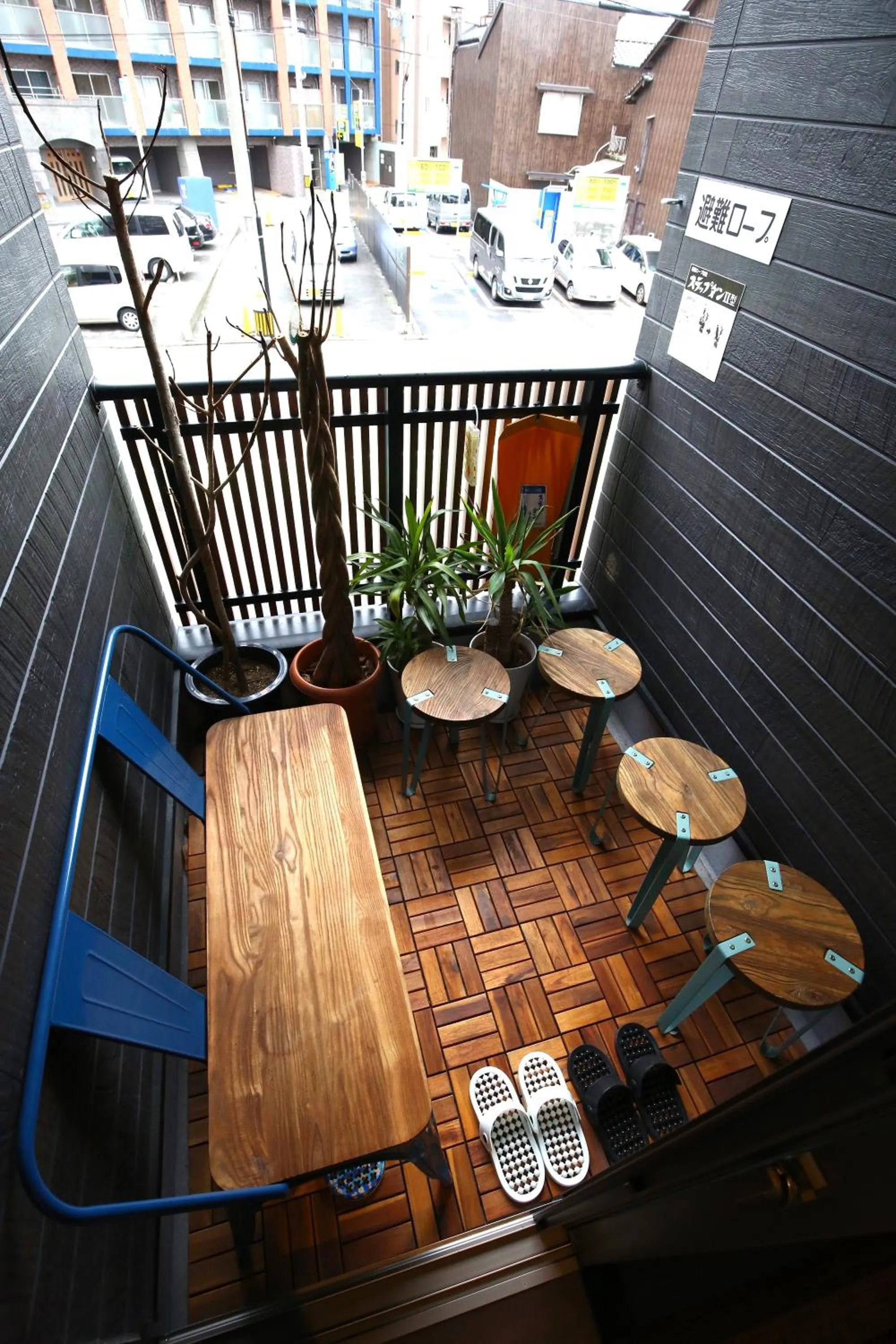 Balcony/Terrace in Nekokura Hostel