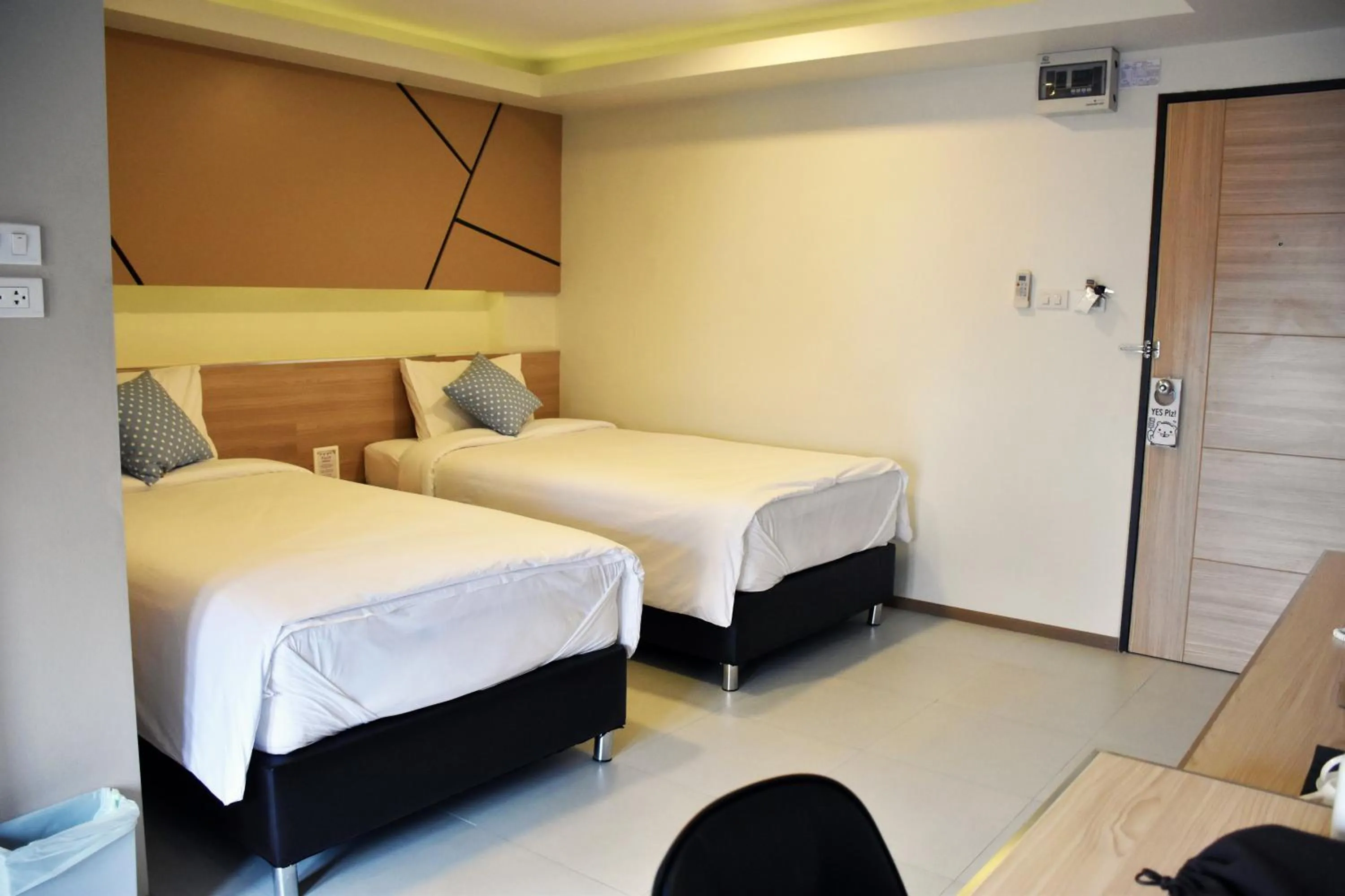 Day, Bed in TUCK Me iN