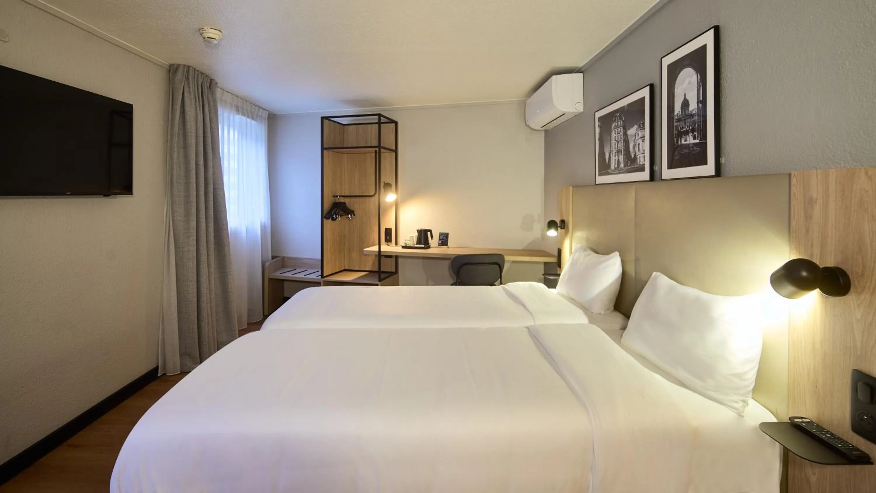 Bed in Campanile PRIME - Arcueil