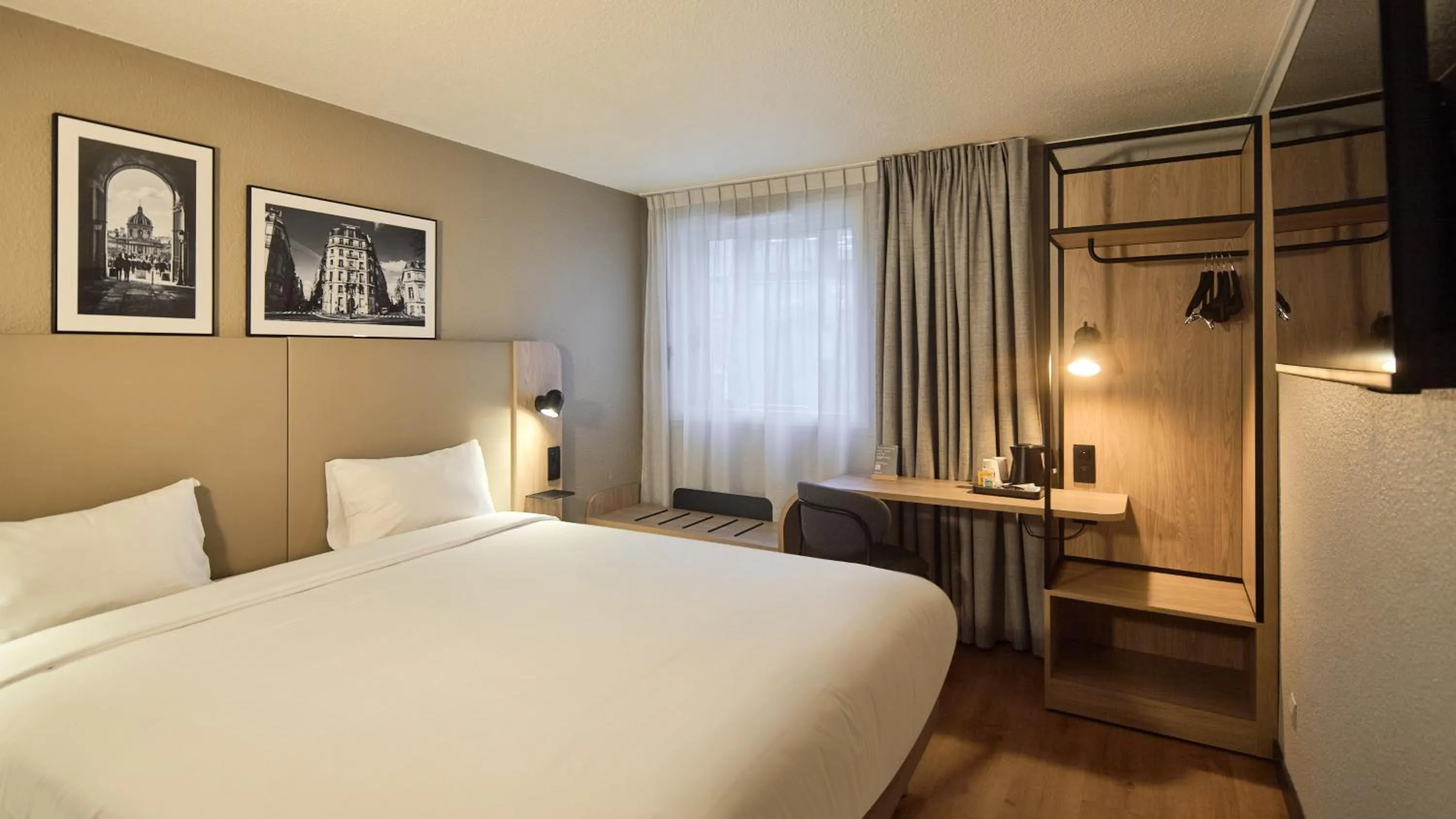 Bed in Campanile PRIME - Arcueil