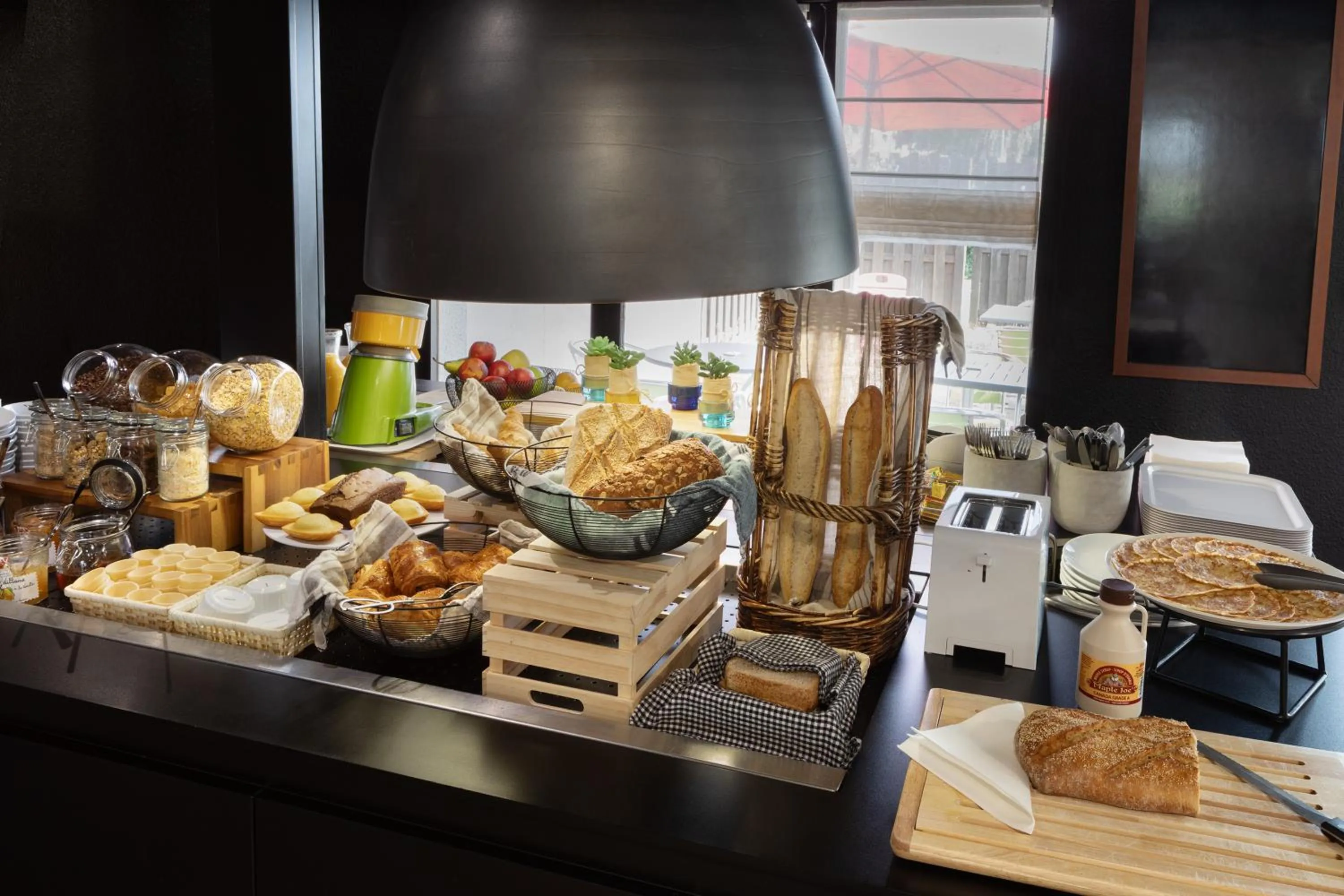 Buffet breakfast in Hotel Morangis Orly