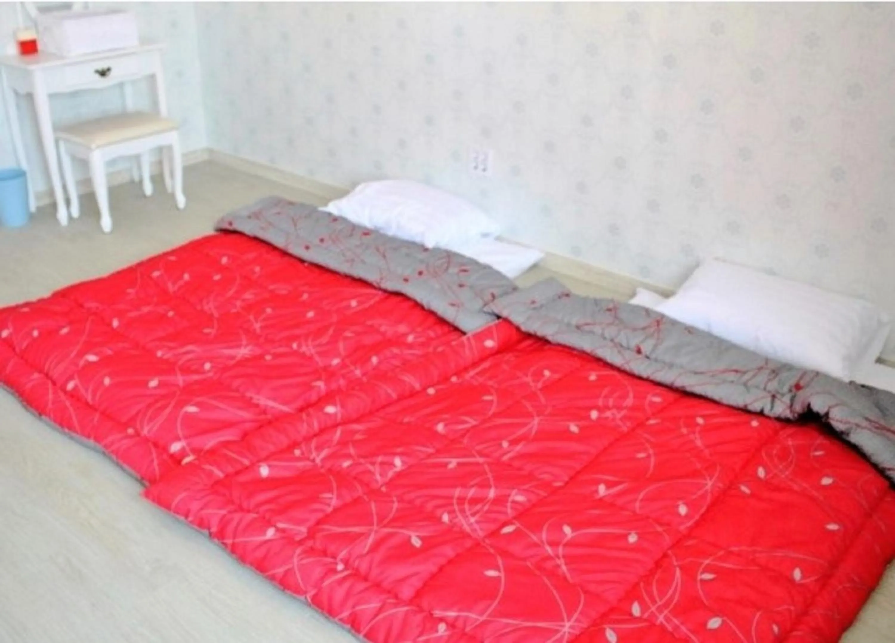 Photo of the whole room in Big O Show Guesthouse