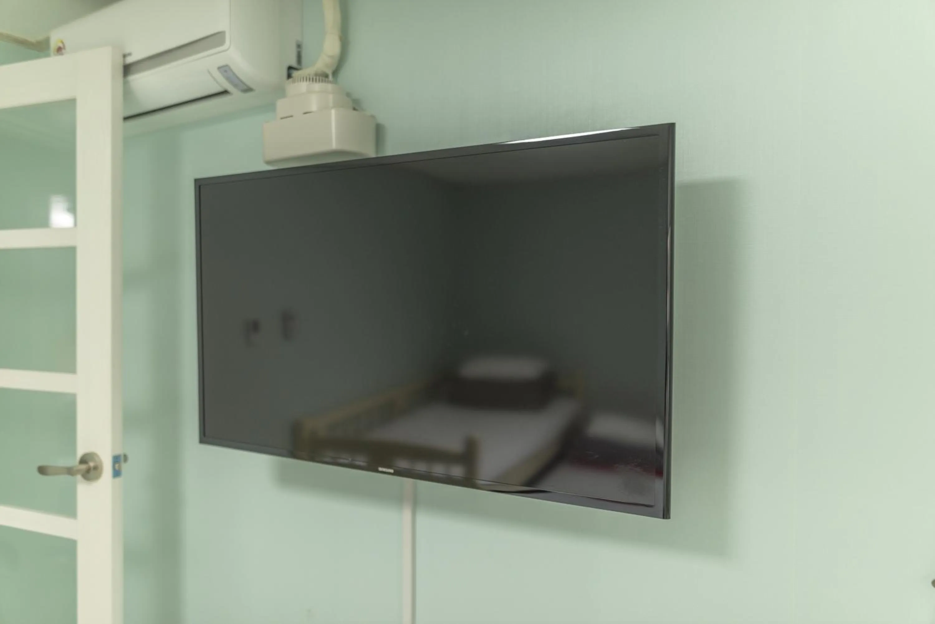 TV and multimedia, TV/Entertainment Center in Big O Show Guesthouse