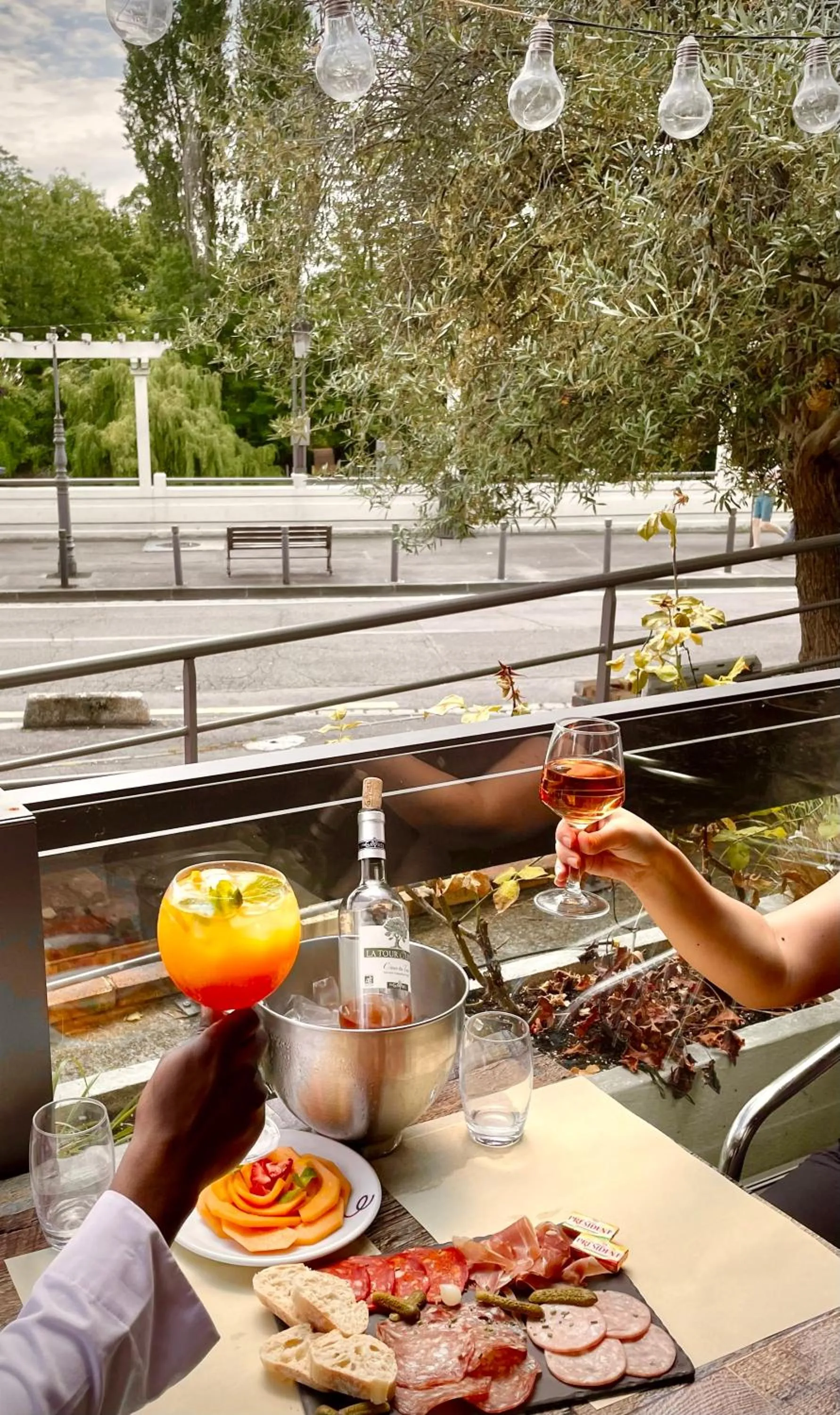 Restaurant/places to eat in Campanile Nogent-Sur-Marne