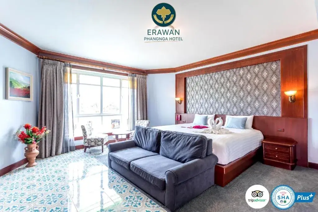 Junior Suite in Erawan Hotel Junior Suite in Erawan Hotel