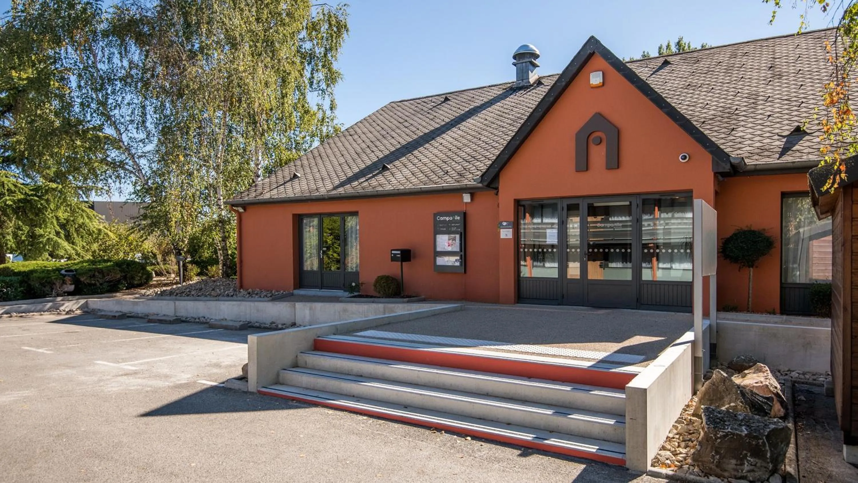 Facade/entrance in Campanile NATURE - Rodez