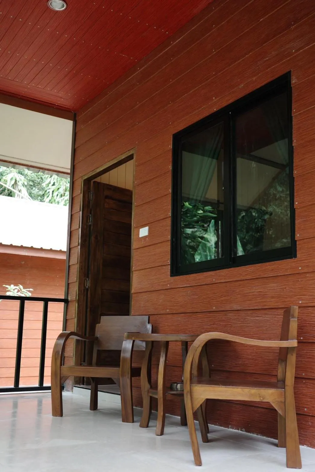 Khao Sok Green Mountain View