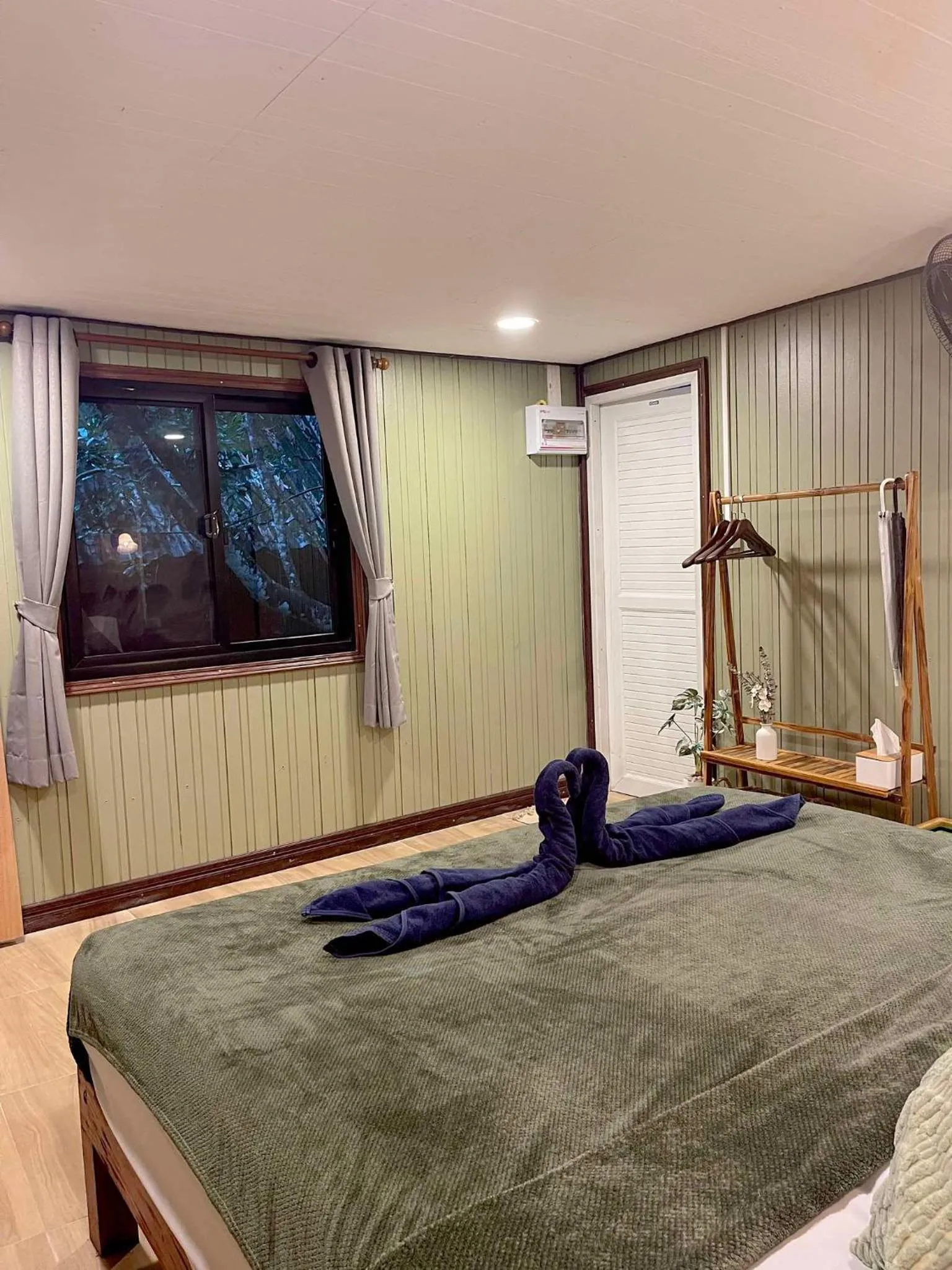 Bed in Khao Sok Green Mountain View