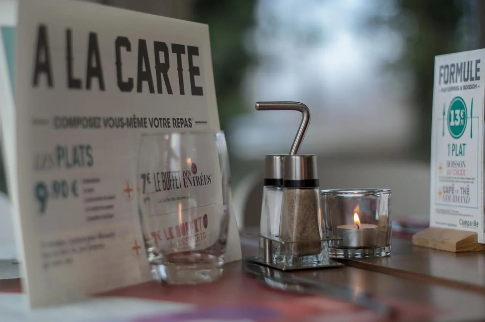 Decorative detail in Campanile Agen