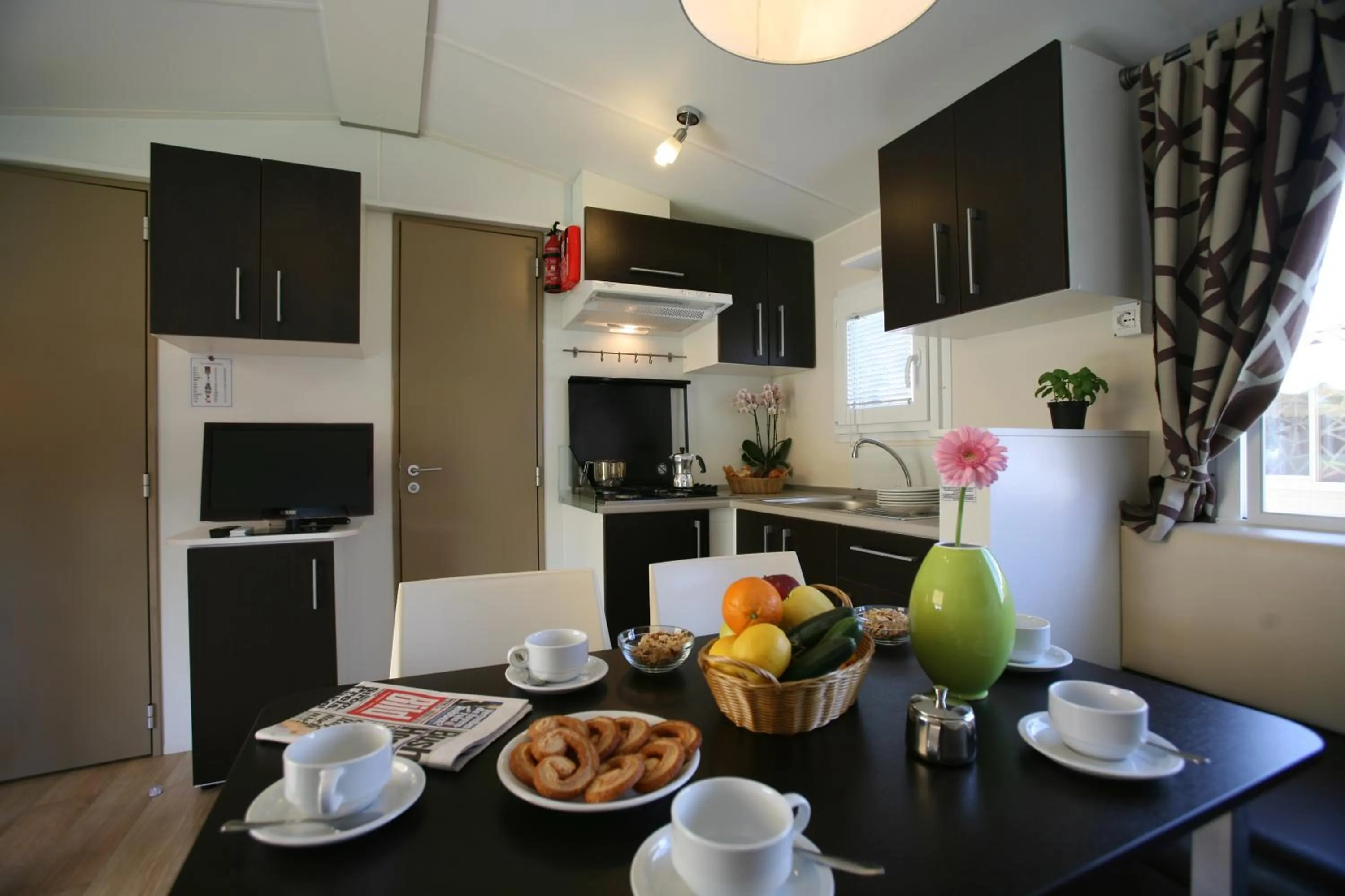 Kitchen or kitchenette in The Garda Village