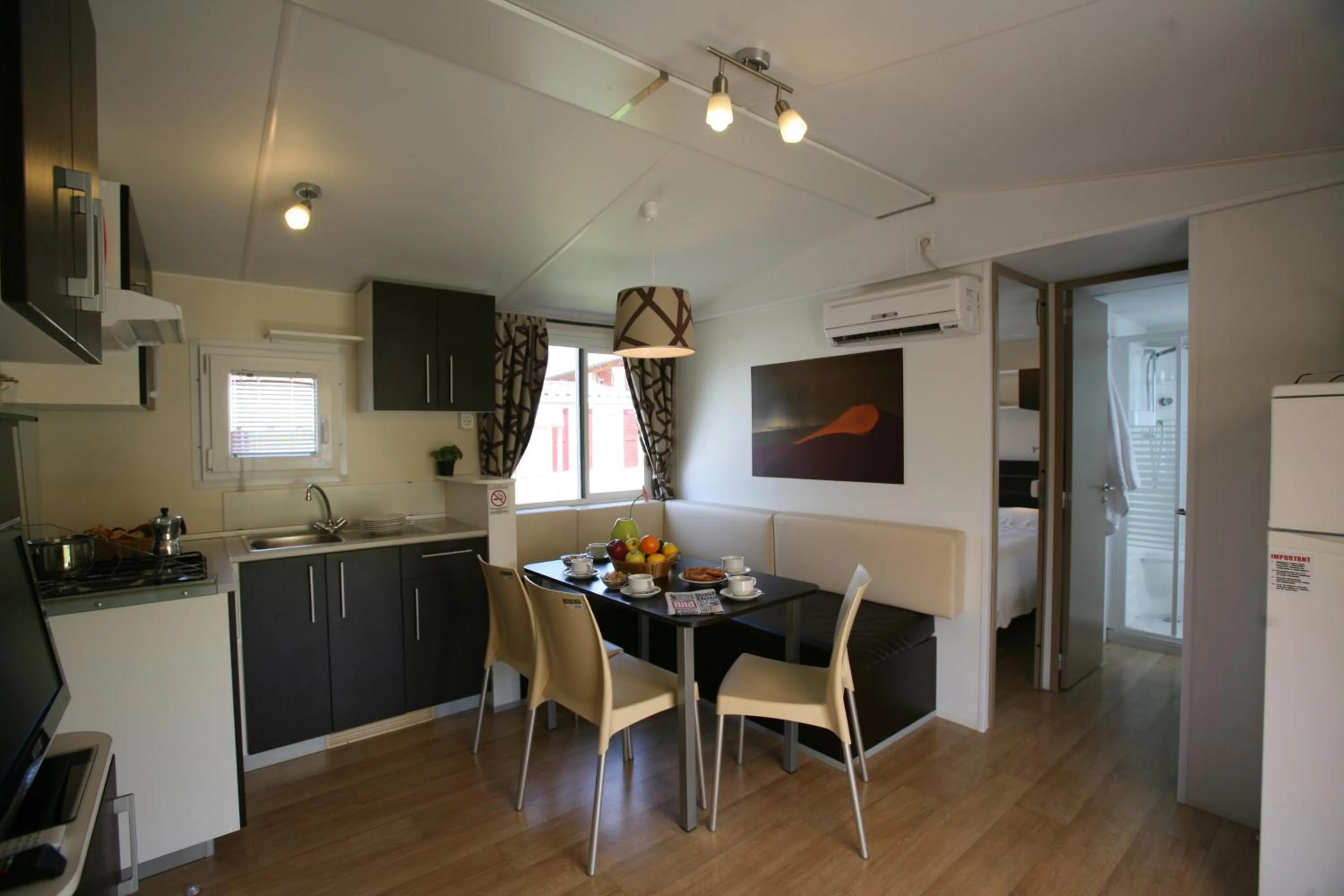 Kitchen or kitchenette in The Garda Village