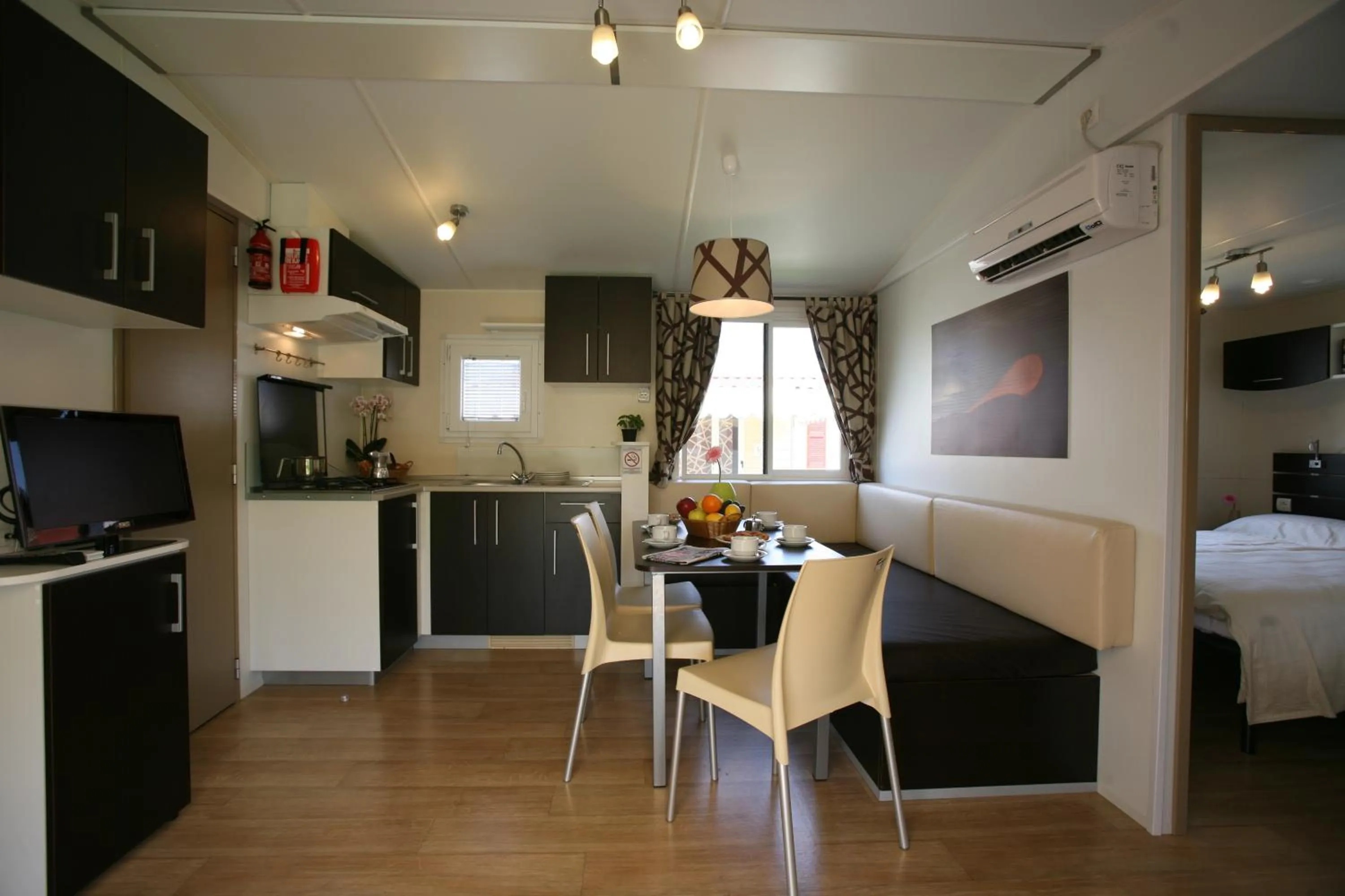 Kitchen or kitchenette in The Garda Village