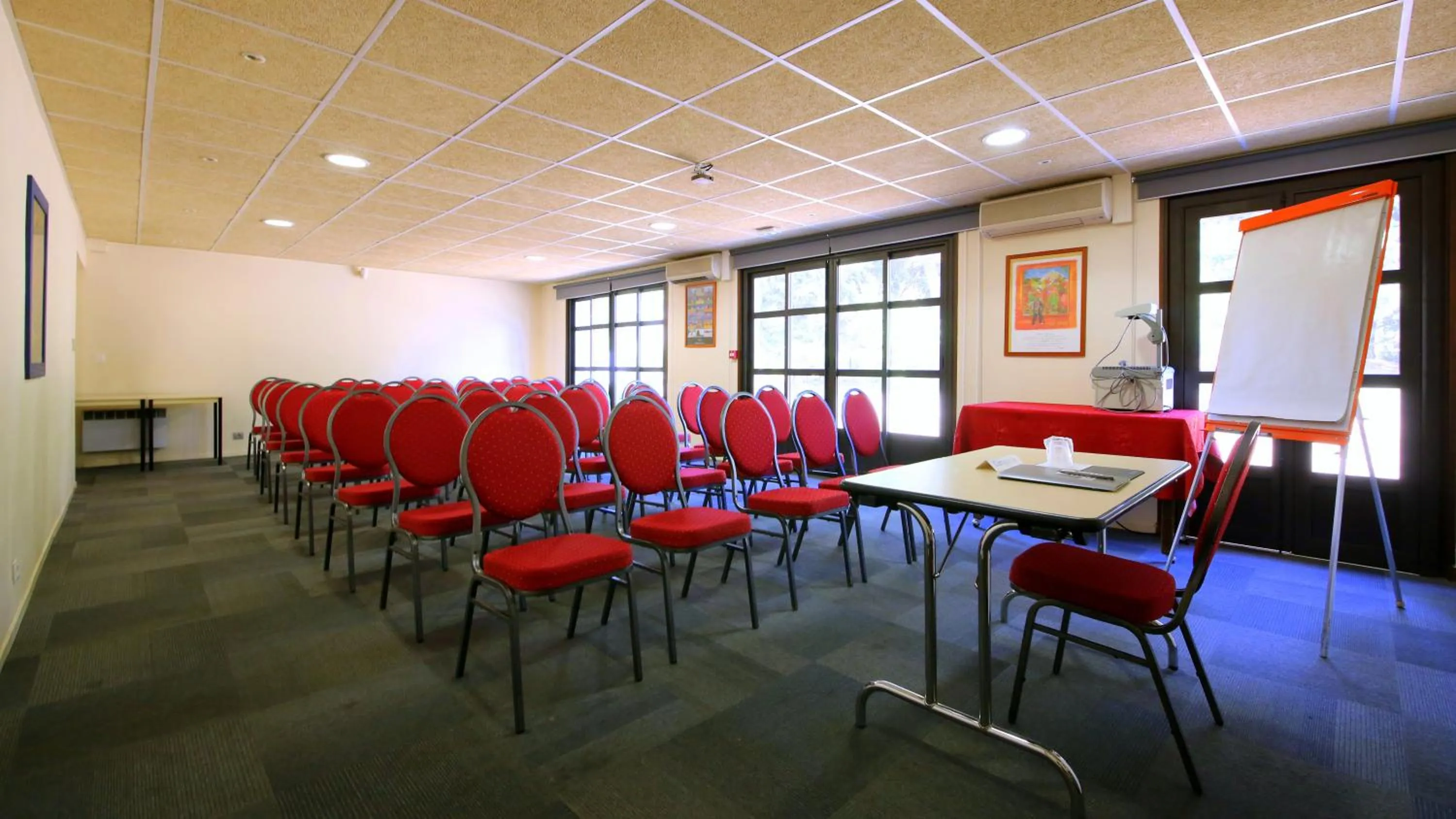 Meeting/conference room in Campanile Aix En Provence Ouest - Jas de Bouffan