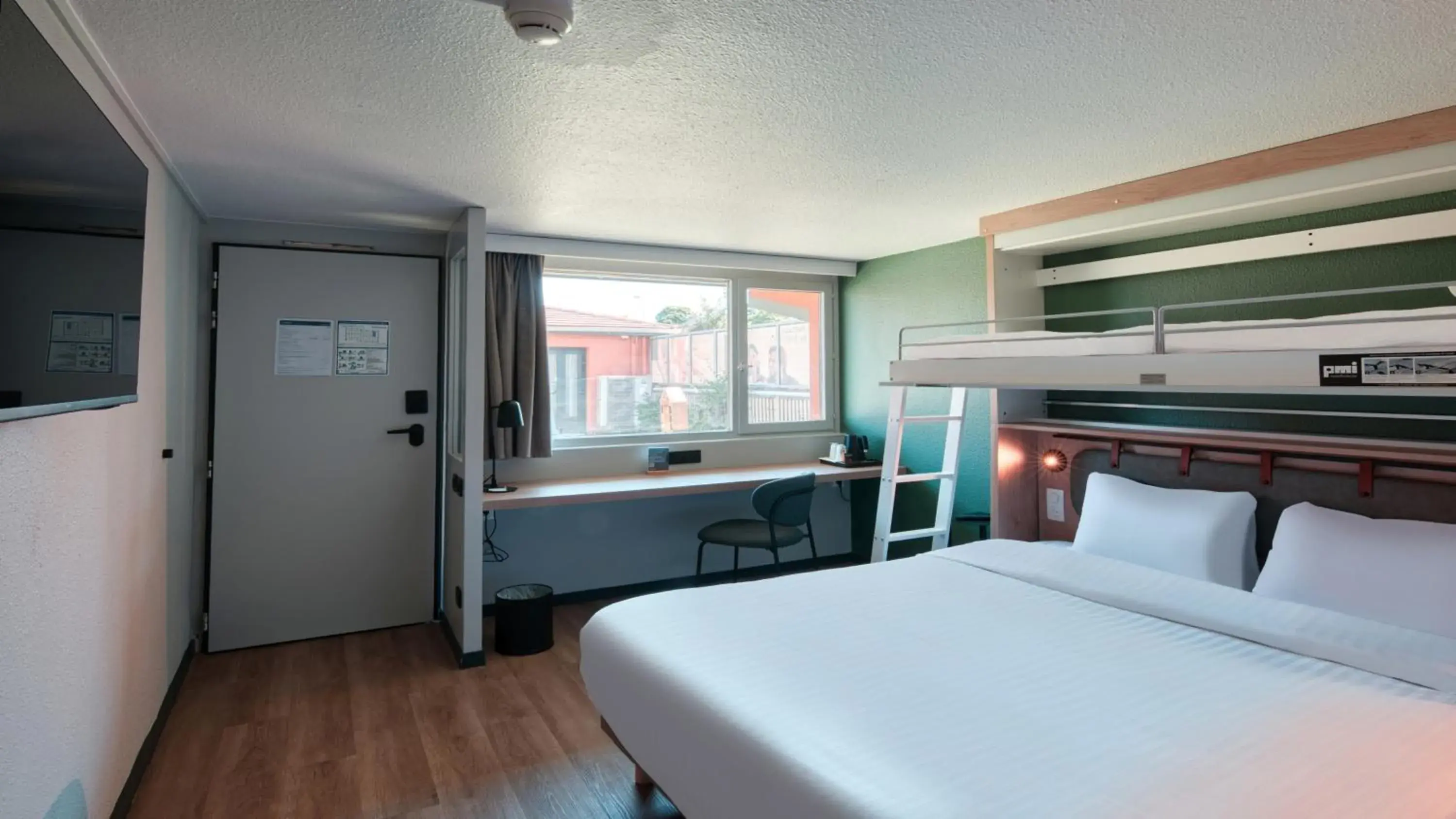 Standard Room - 1 Queen Bed 1 Bunk Bed in Campanile NATURE - Dreux Standard Room - 1 Queen Bed 1 Bunk Bed in Campanile NATURE - Dreux