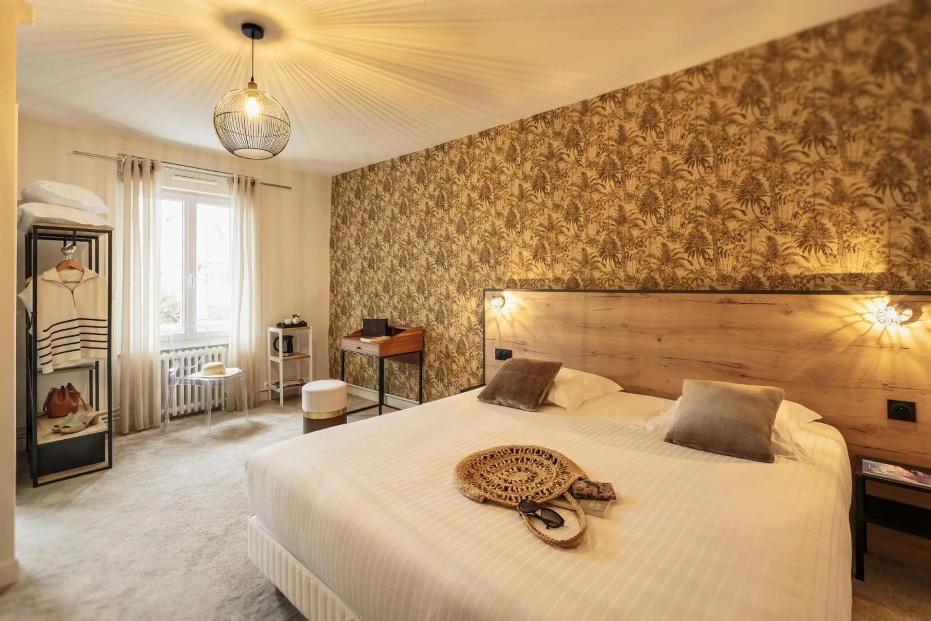 Photo of the whole room, Bed in Hôtel du Musée