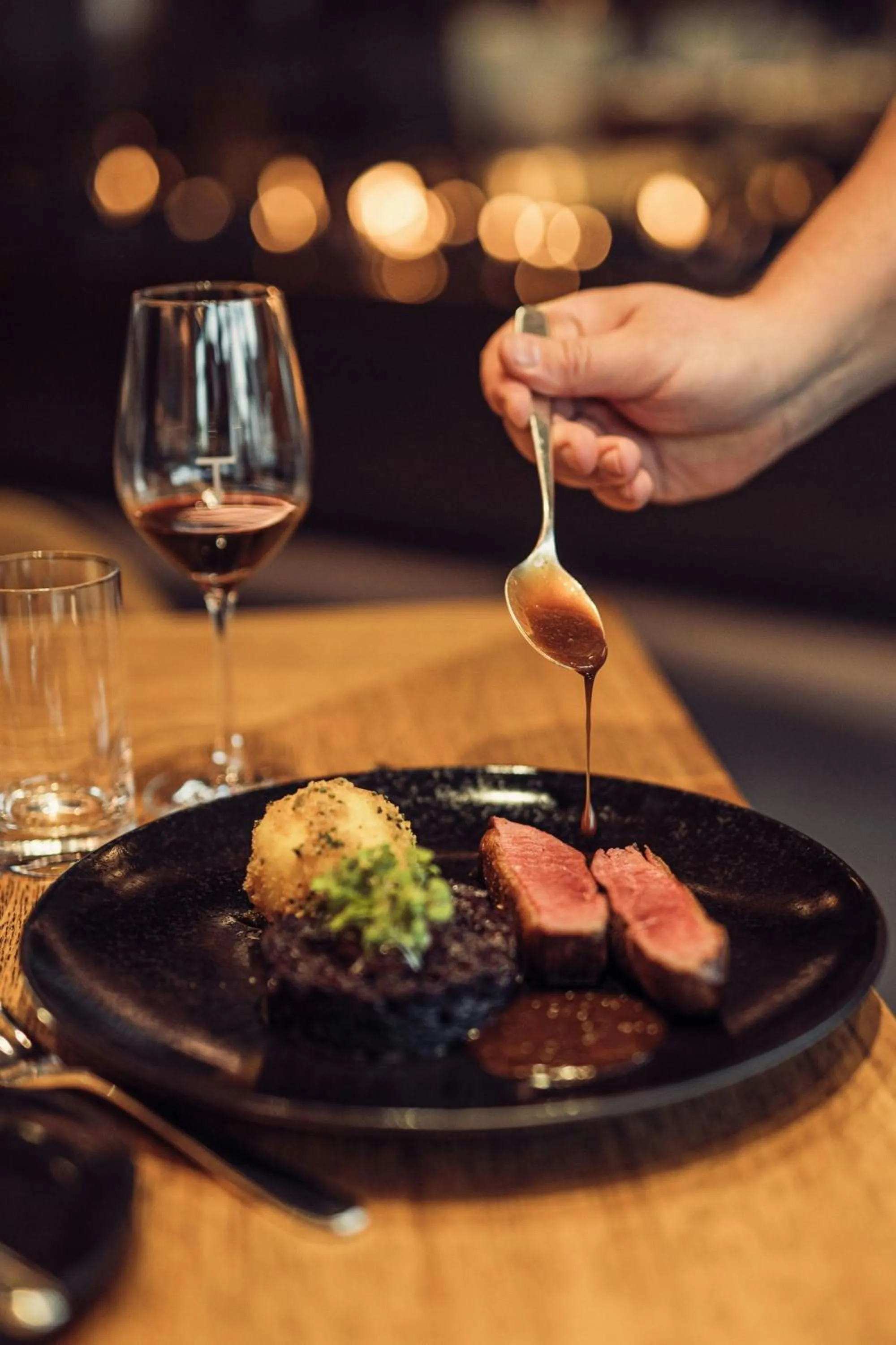 Restaurant/places to eat in The Ritz-Carlton, Wolfsburg