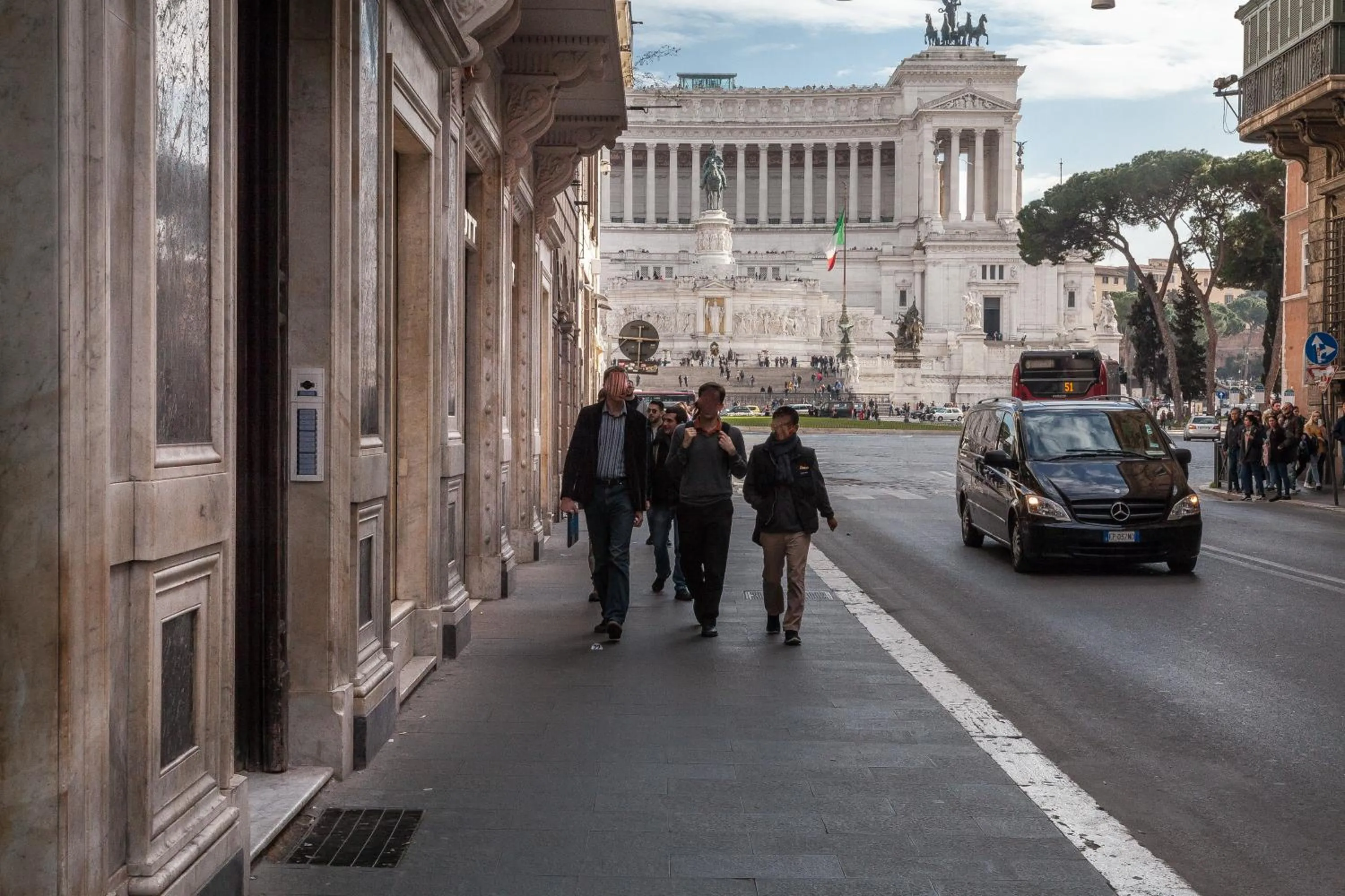 Facade/entrance in Amazing Suite Piazza Venezia