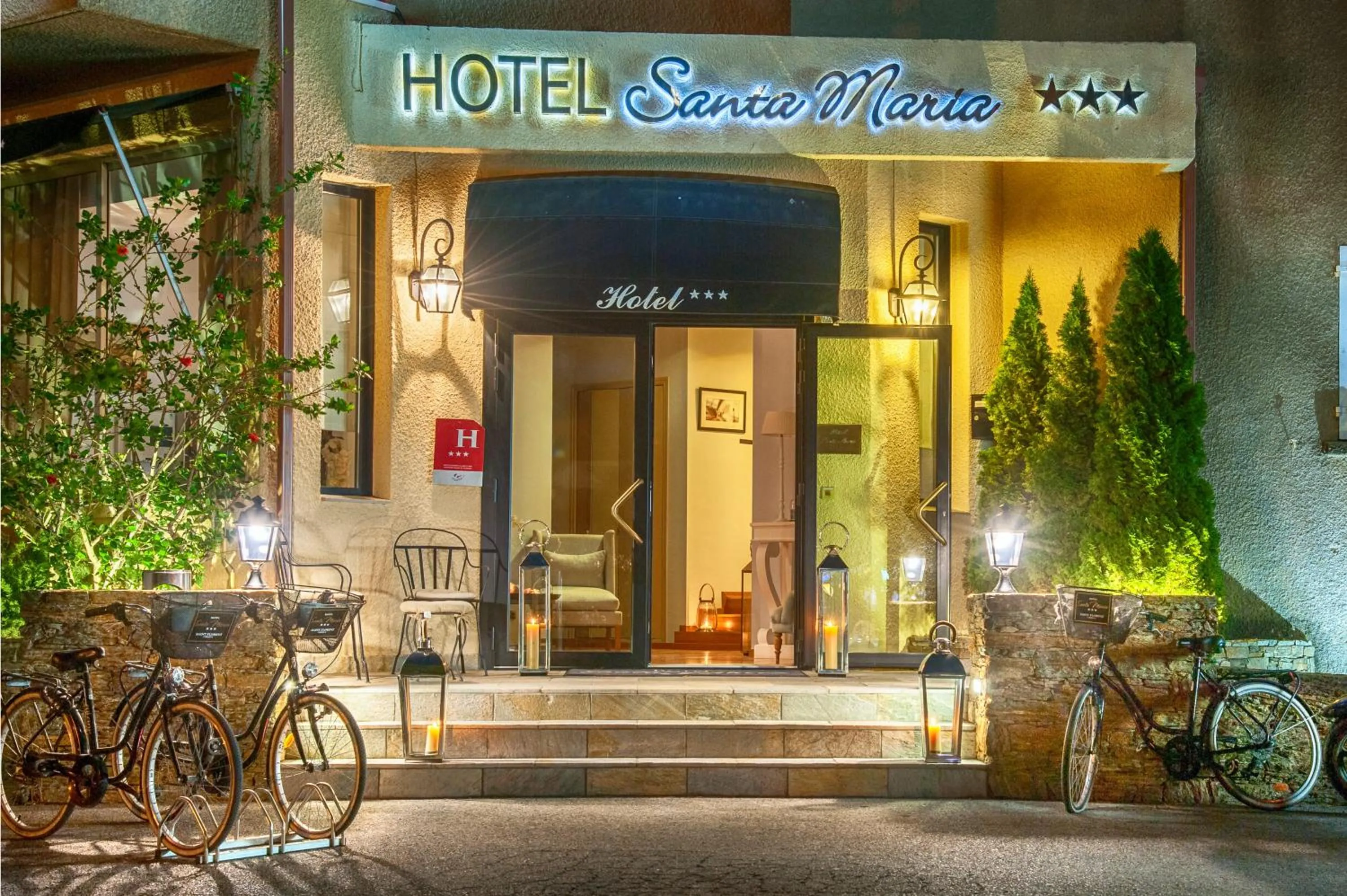 Facade/entrance in Hotel Santa Maria