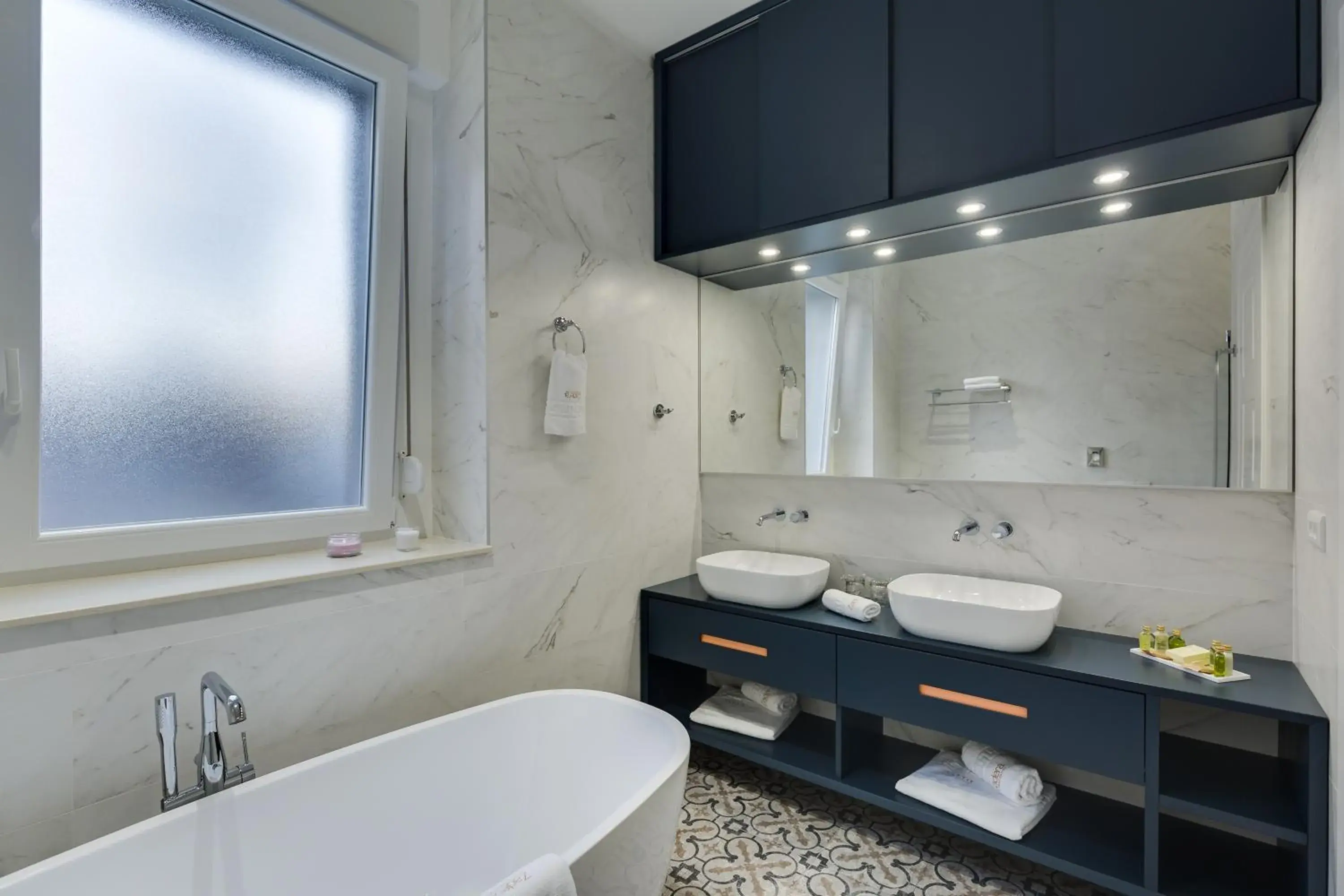 Deluxe Suite with Sea View in Zadera Accommodation Deluxe Suite with Sea View in Zadera Accommodation