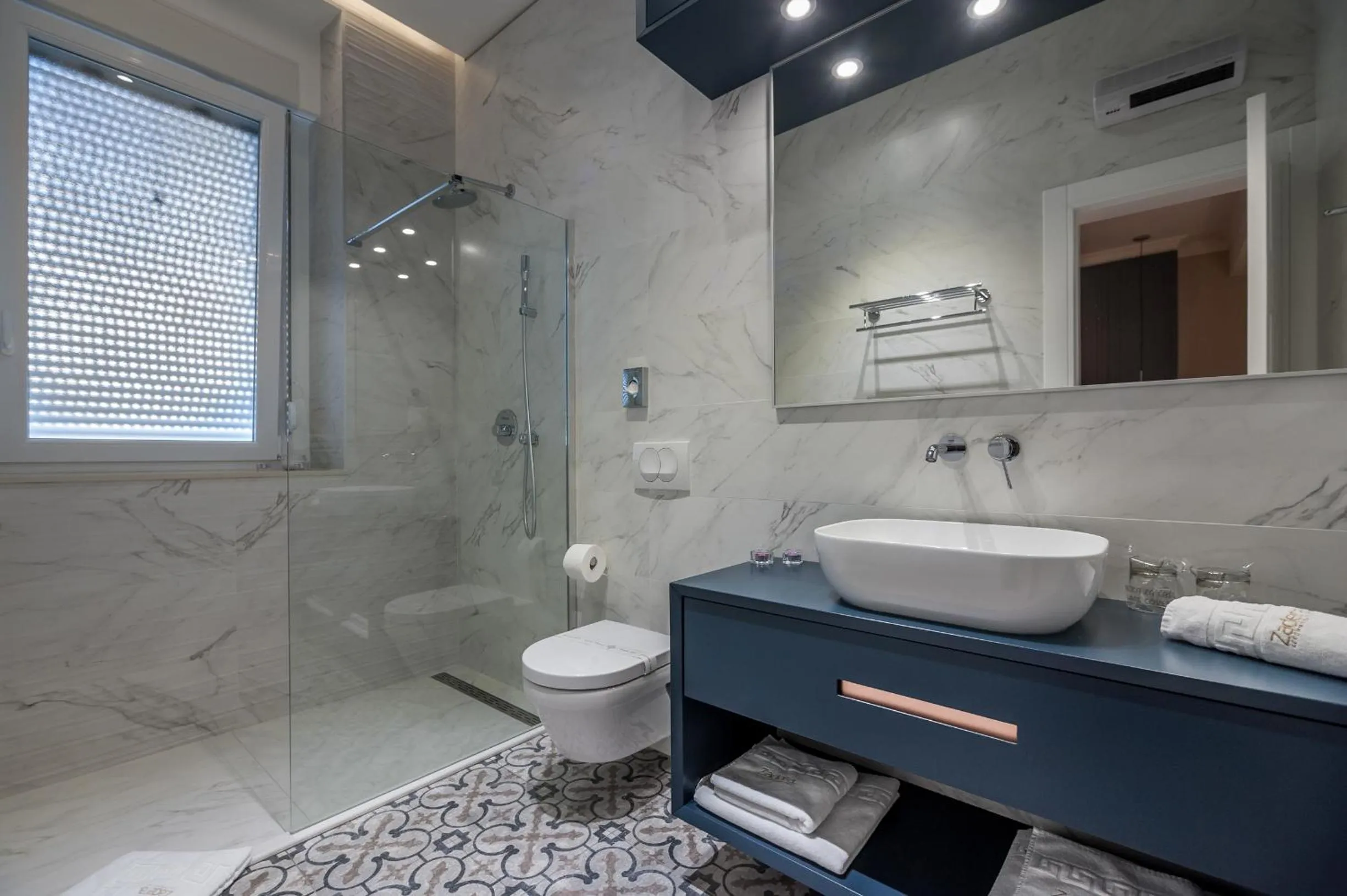 Bathroom in Zadera Accommodation