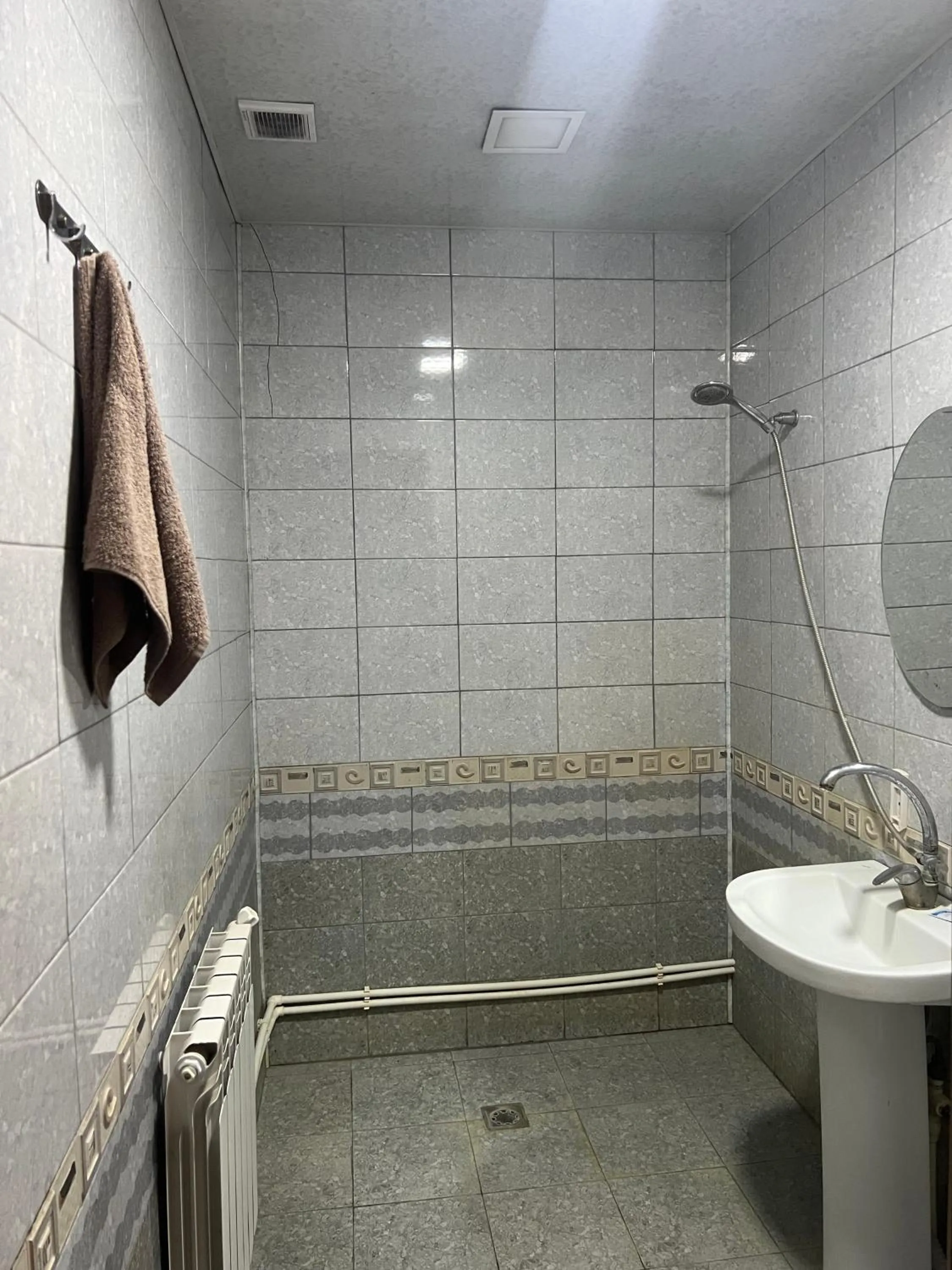 Shower in Hotel KA-EL