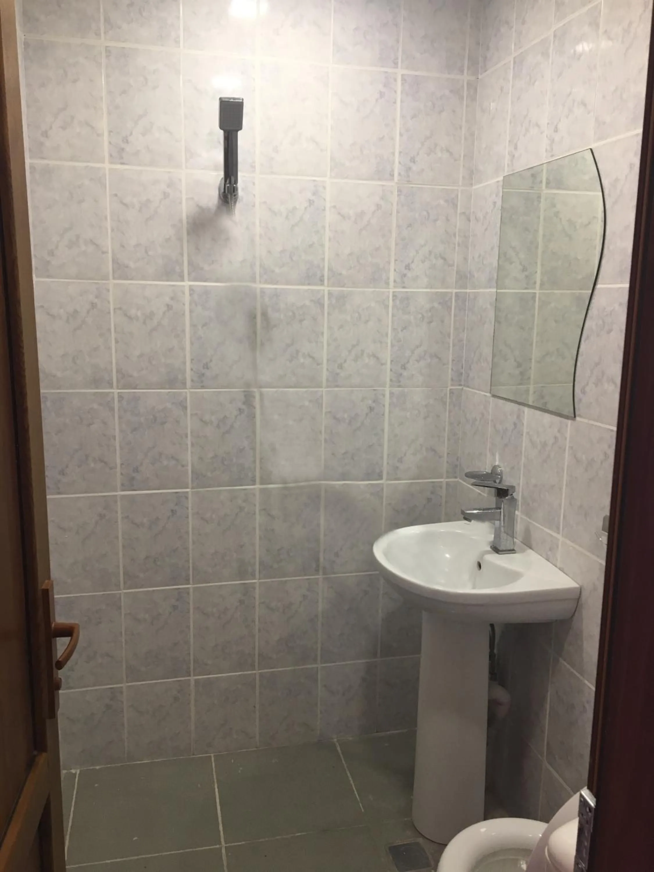 Shower in Hotel KA-EL