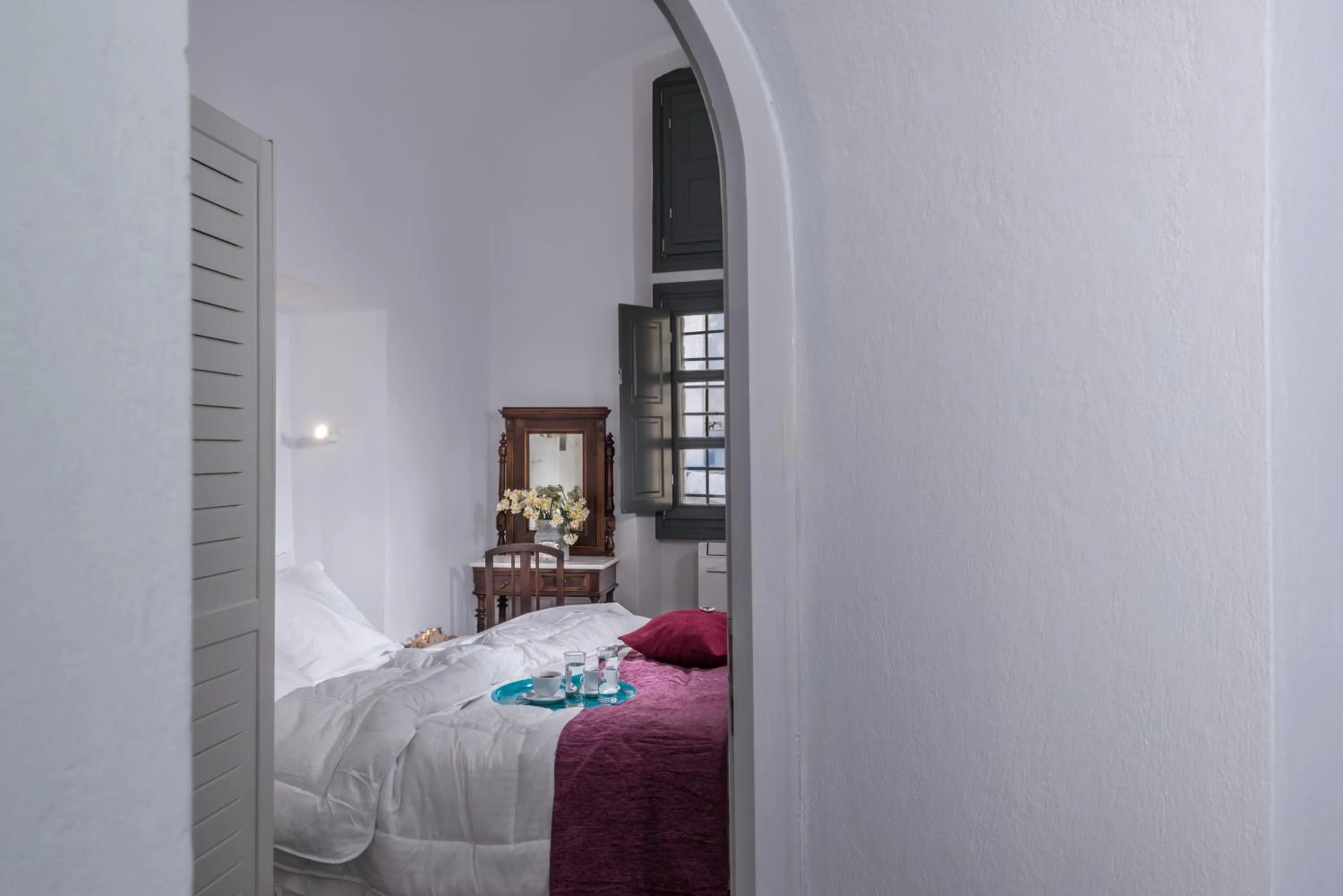 Bedroom, Bed in Kastro Mansion